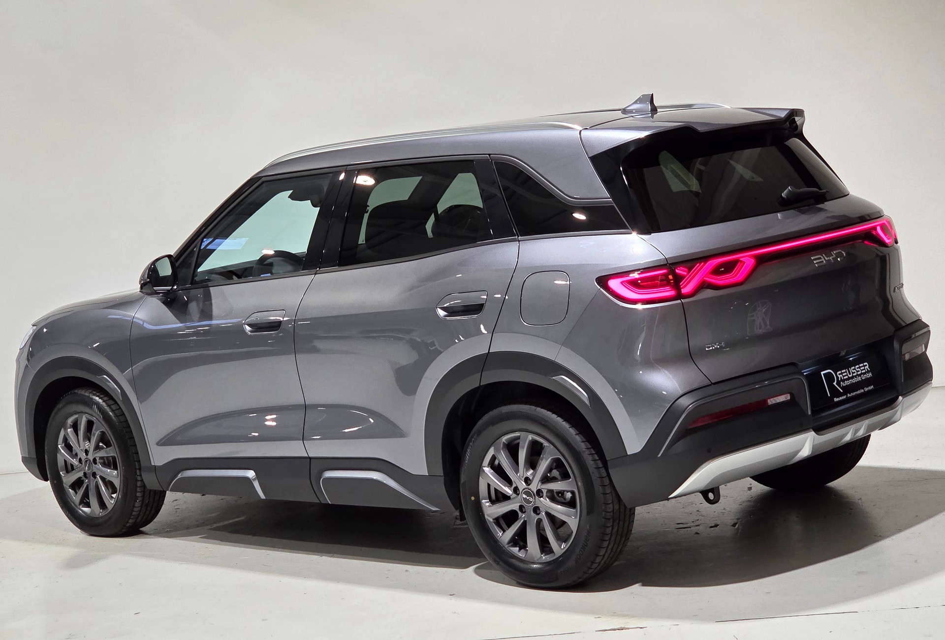 BYD Boost DM-i PHEV-image-2