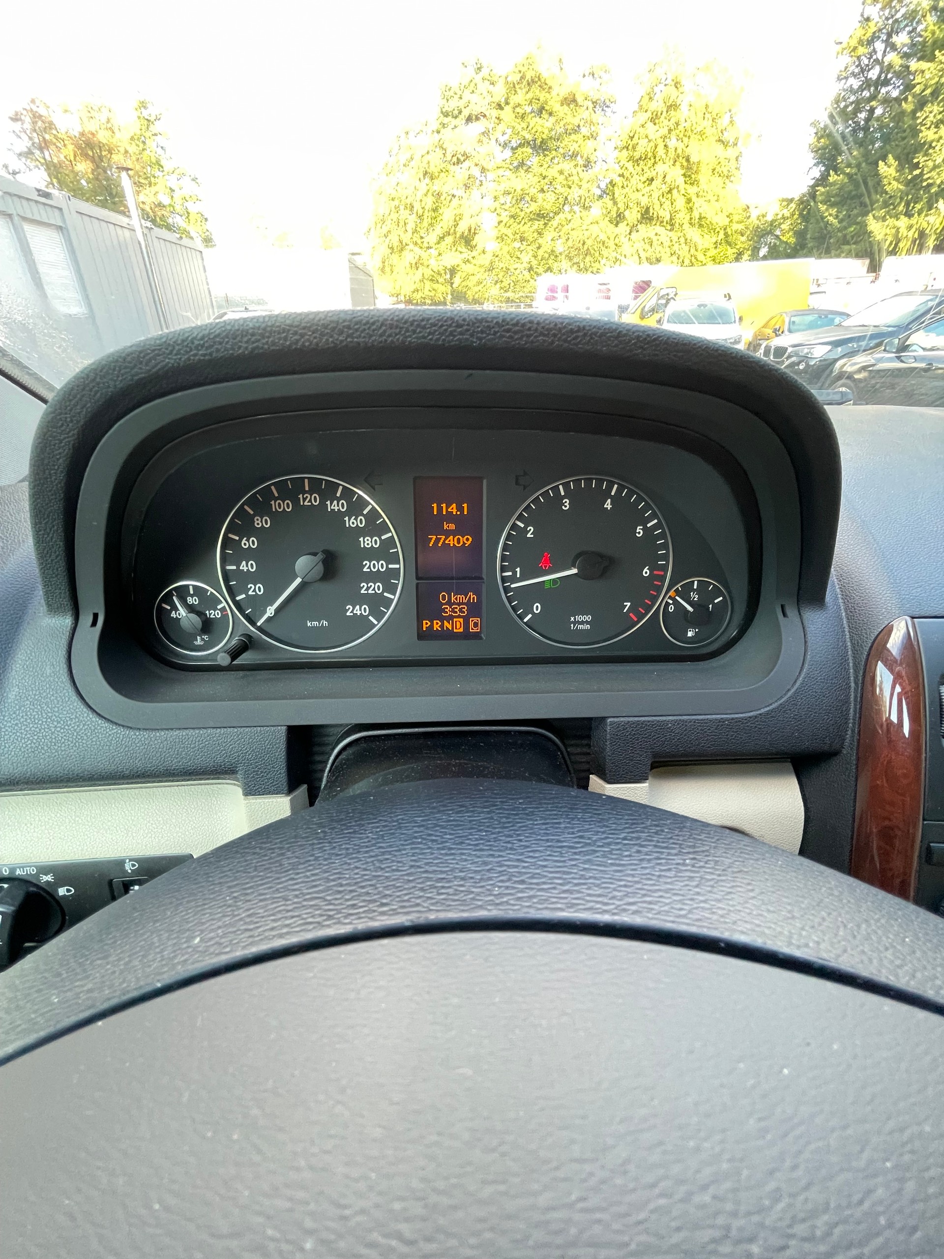 MERCEDES-BENZ A 200 Avantgarde-image-6