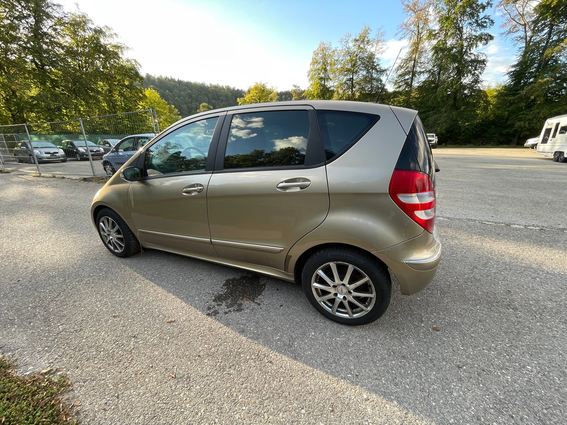 MERCEDES-BENZ A 200 Avantgarde-image-4