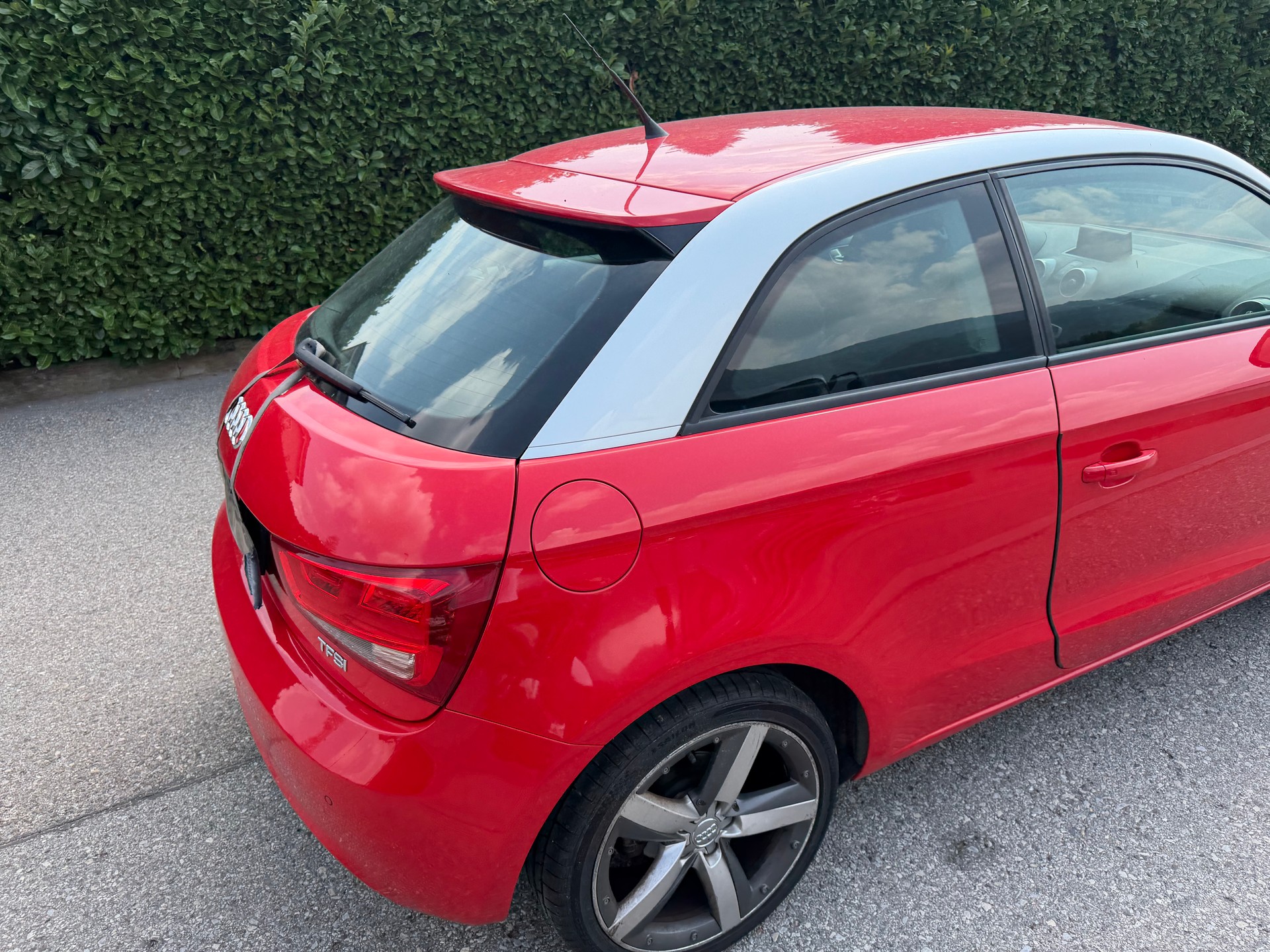 AUDI A1 1.4 TFSI Ambition S-tronic-image-6