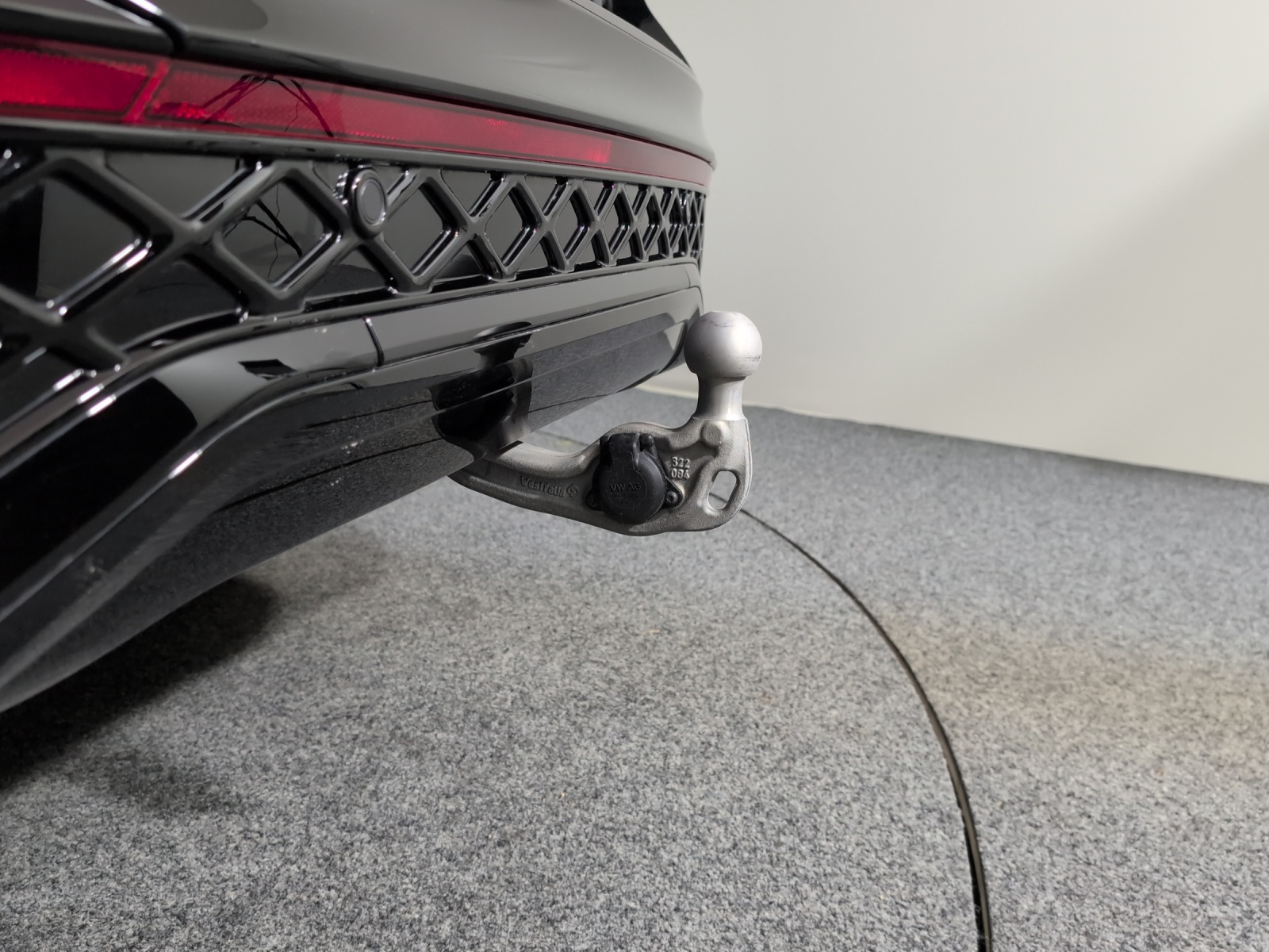 VW Tiguan 2.0 TSI DSG R-Line 4Motion-image-16