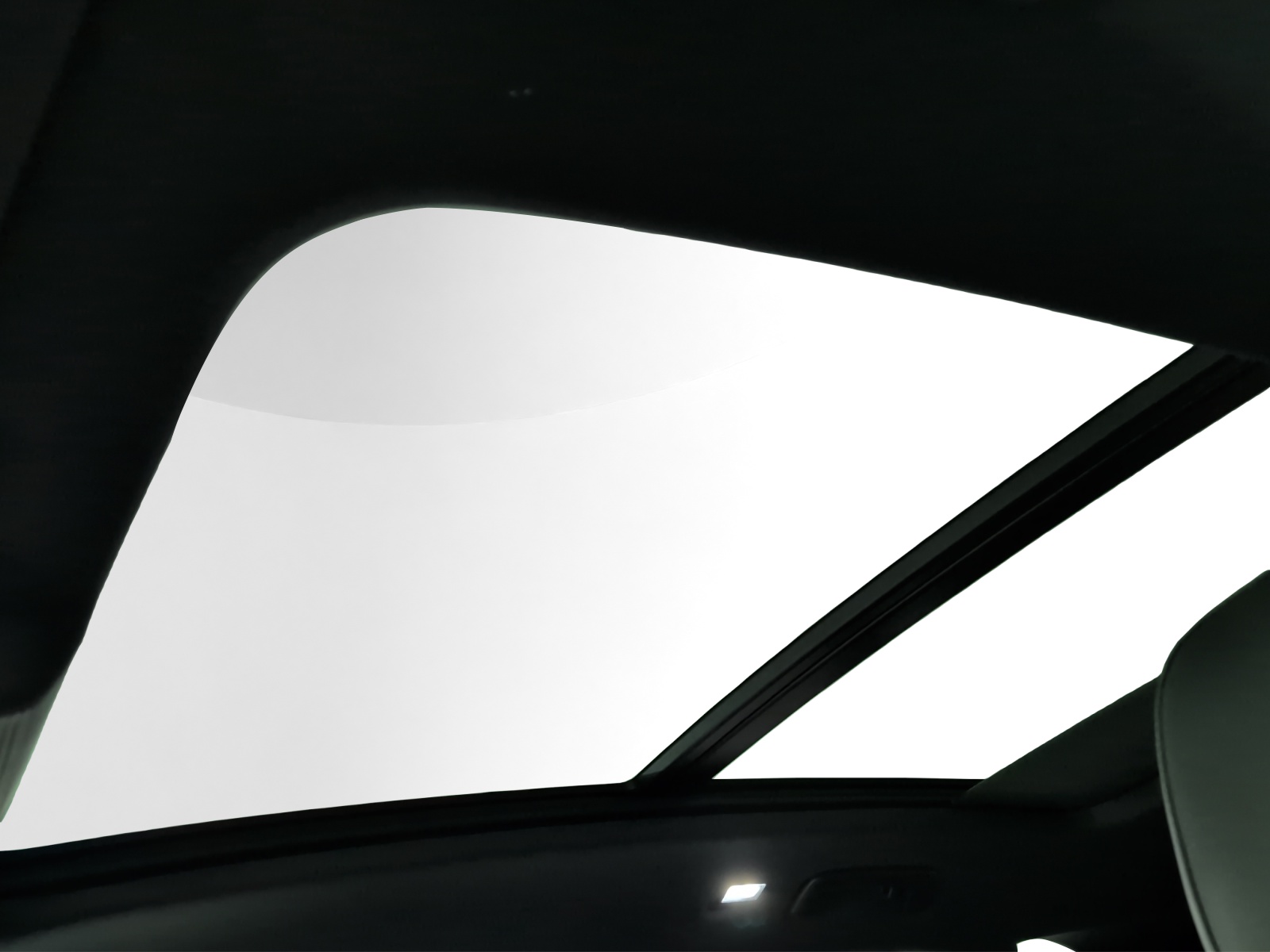 VW Tiguan 2.0 TSI DSG R-Line 4Motion-image-13