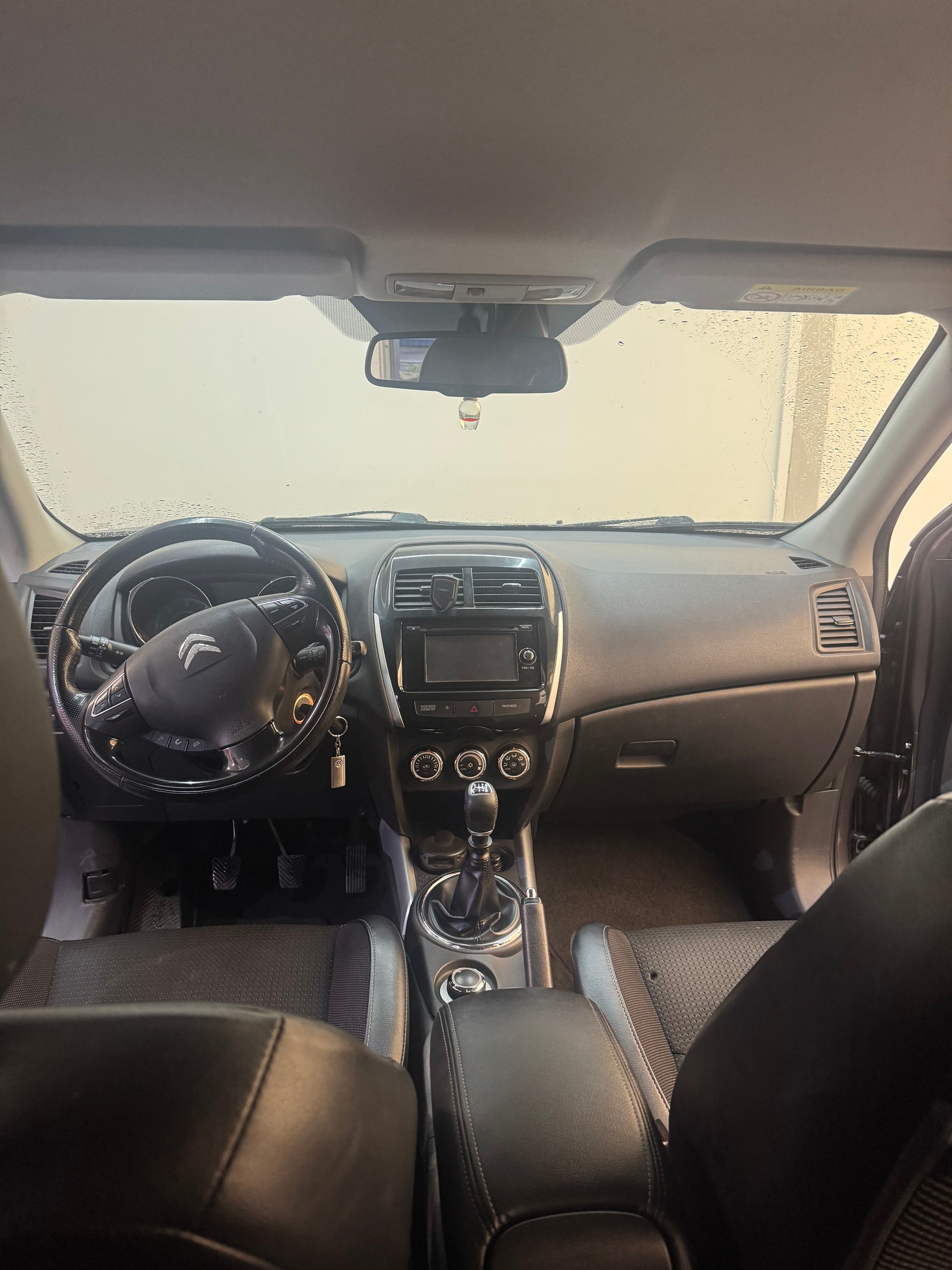 CITROEN C4 Aircross 1.6 HDi Collection 4WD-image-6