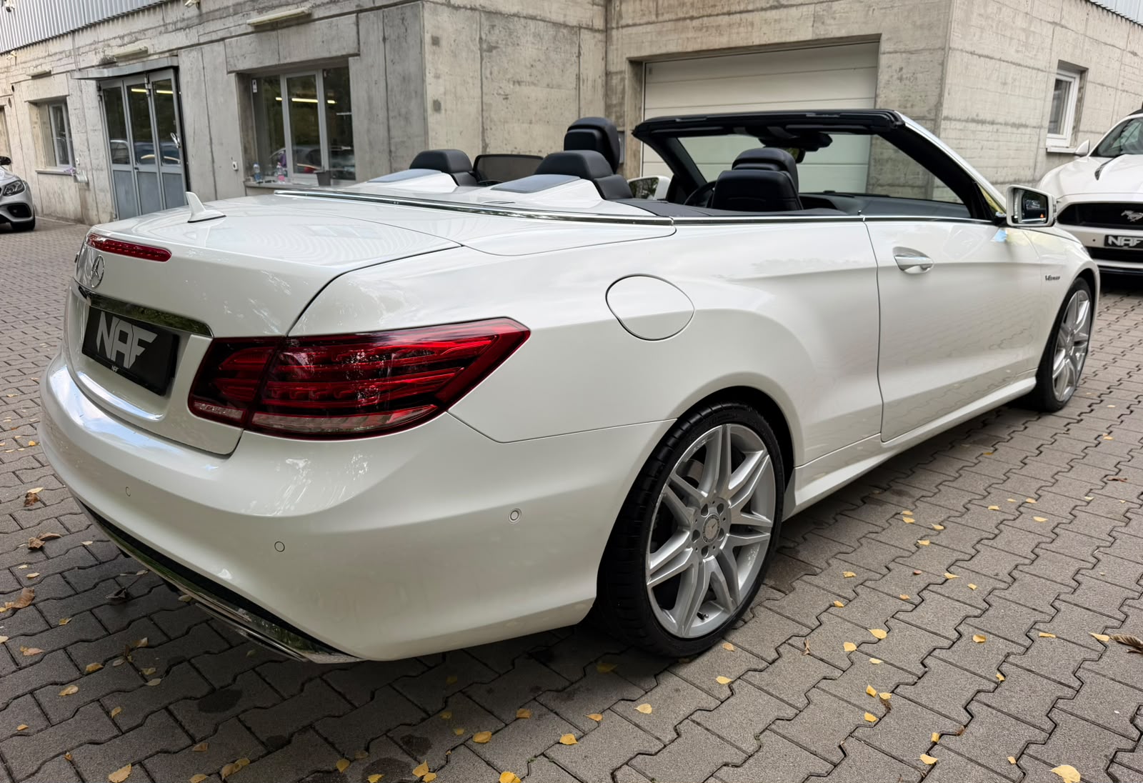 MERCEDES-BENZ E 500 7G-Tronic-image-11