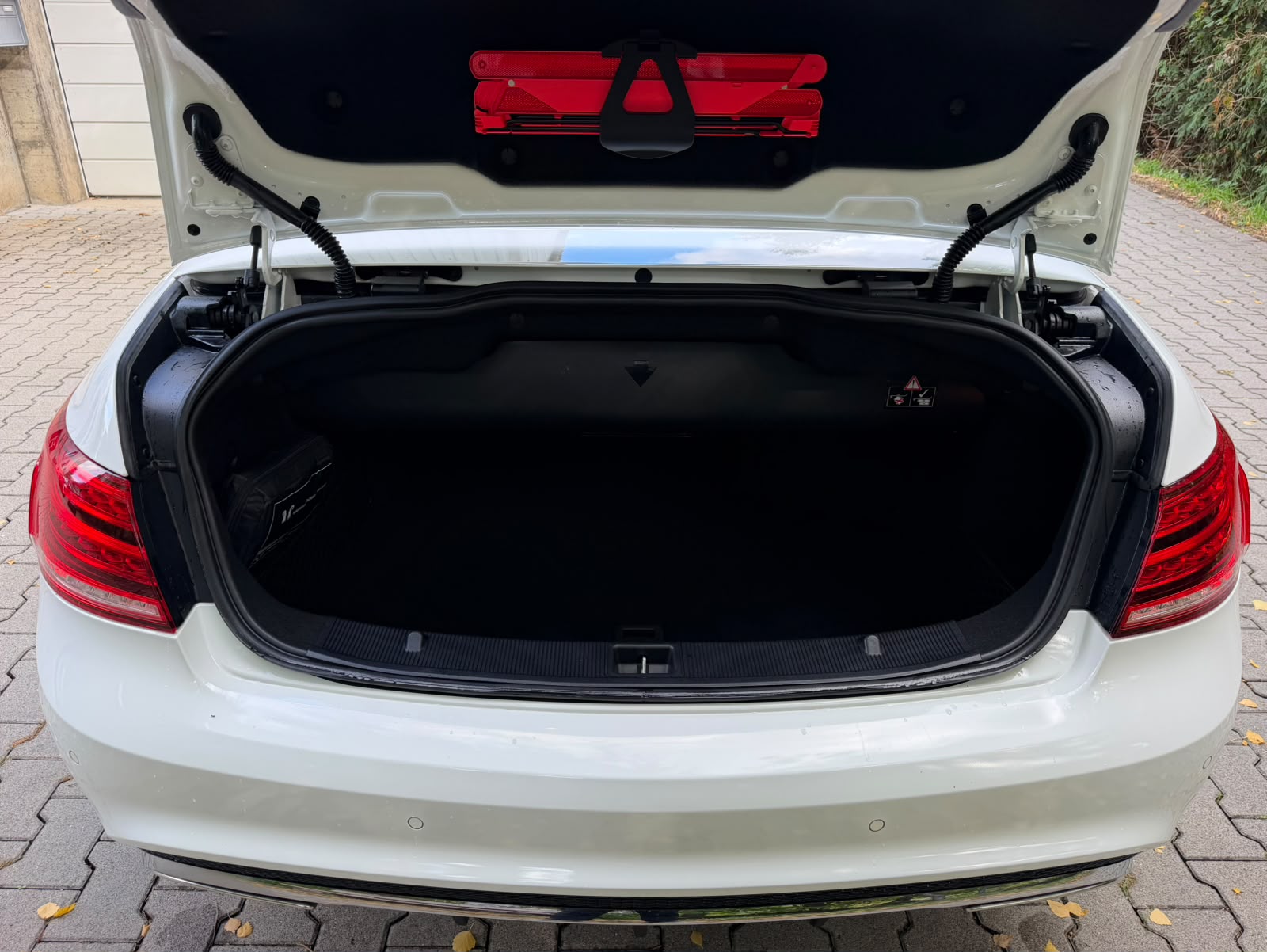 MERCEDES-BENZ E 500 7G-Tronic-image-31