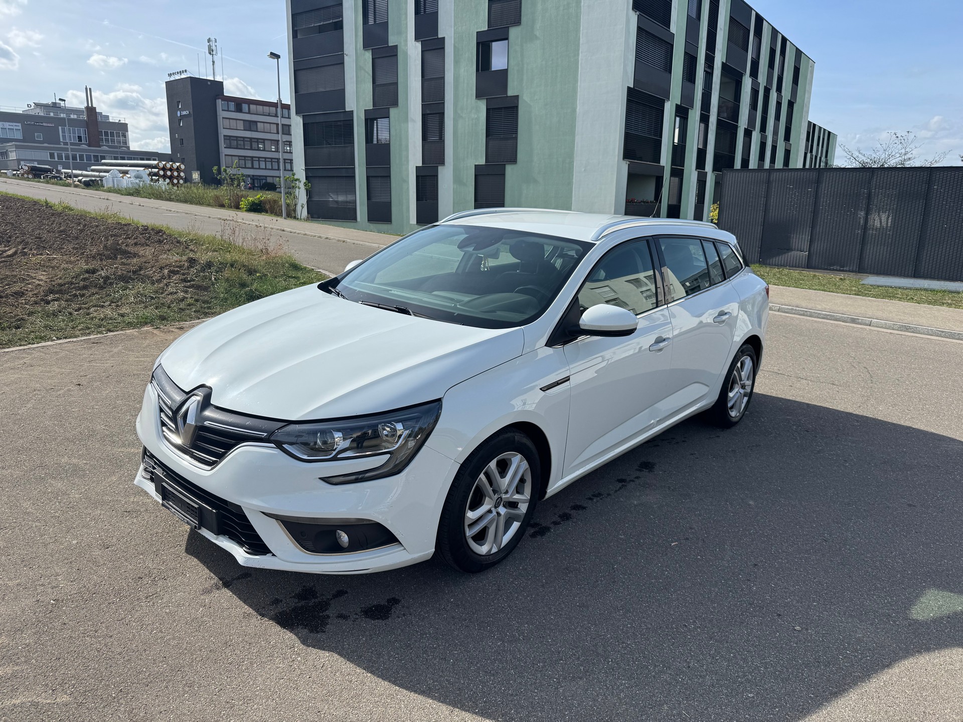RENAULT Mégane Grandtour 1.5 dCi Business Line EDC-image-2