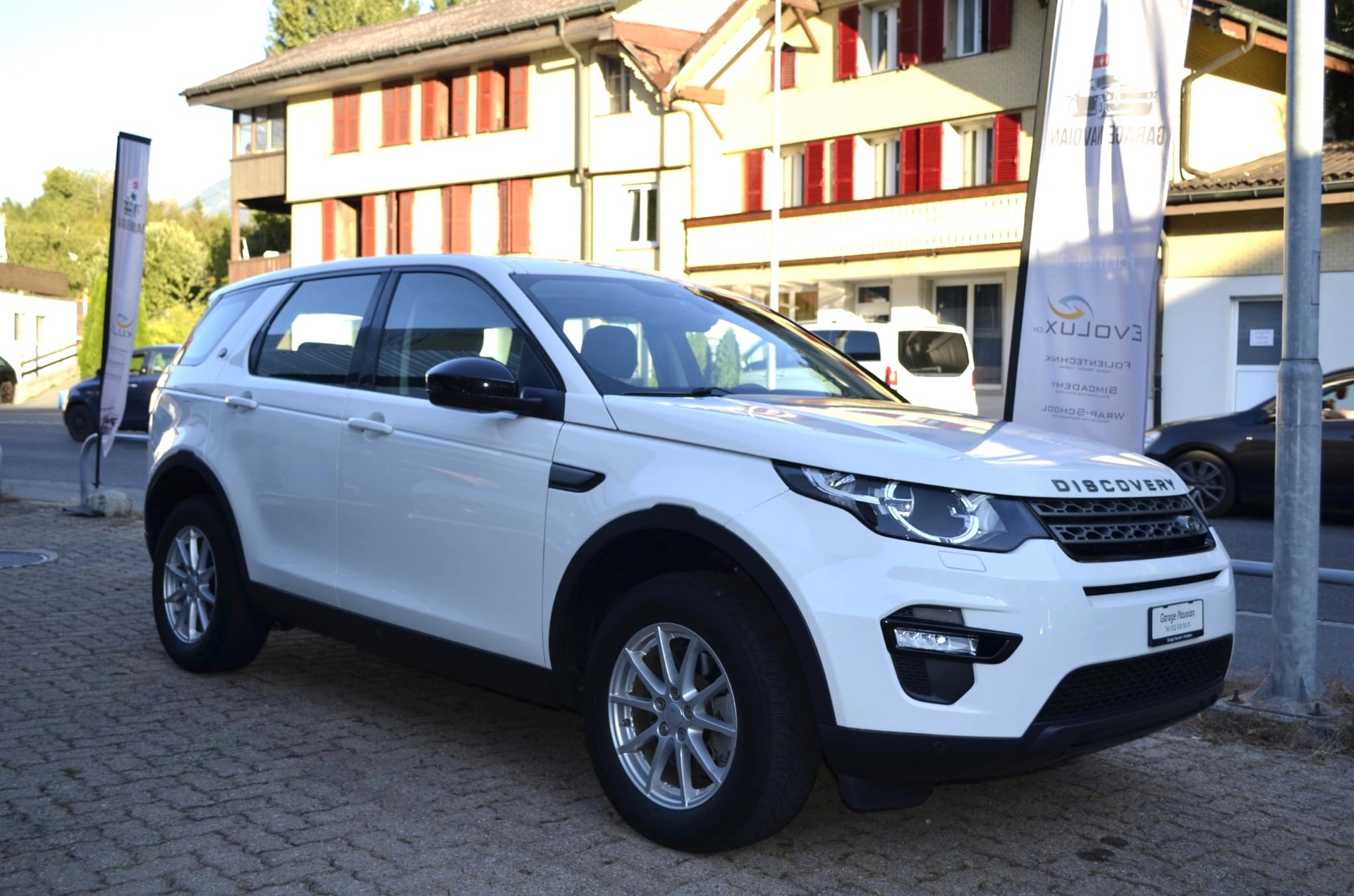 LAND ROVER Discovery Sport 2.0 TD4 HSE AT9-image-1