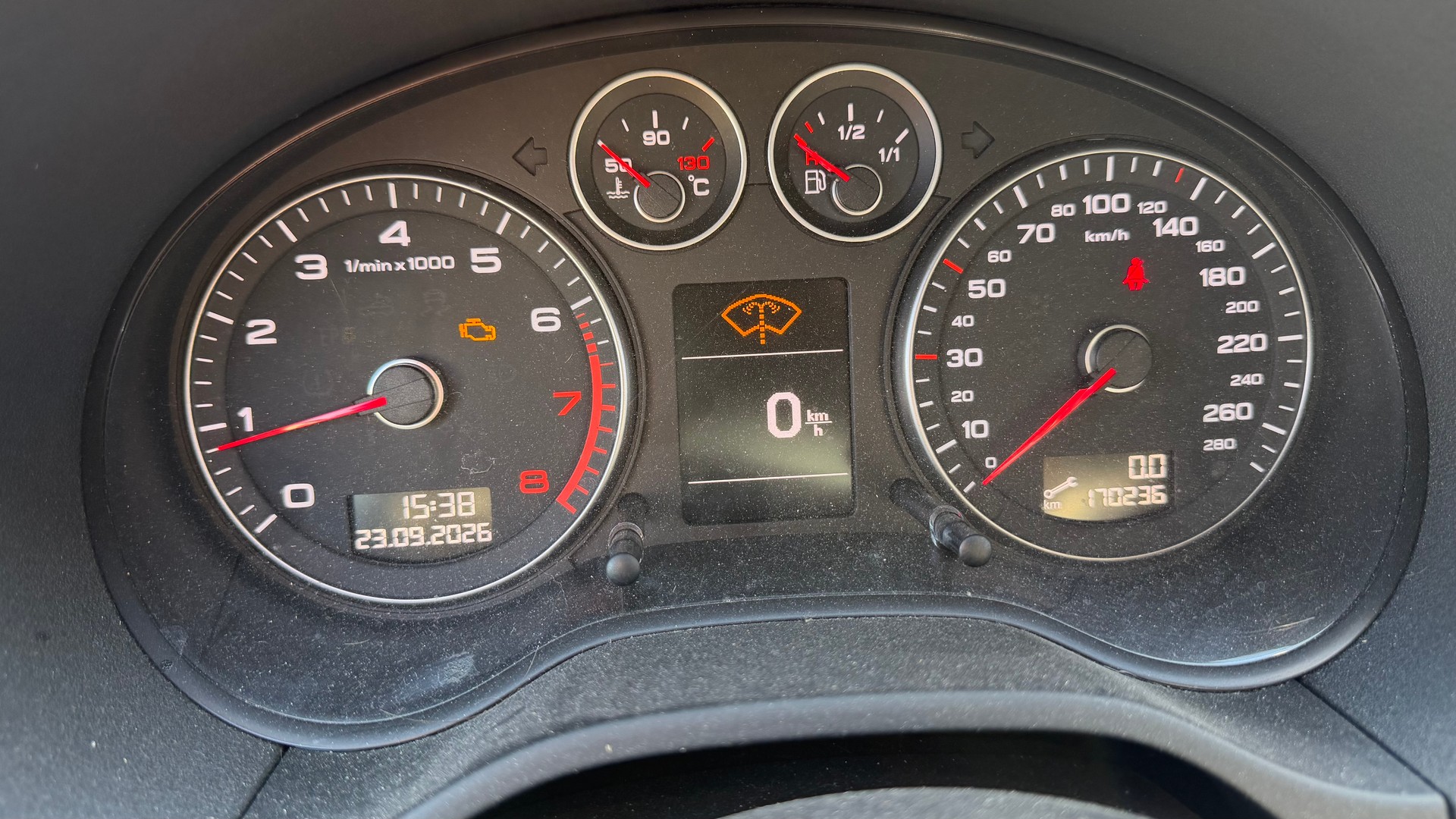 AUDI A3 Sportback 1.8 TFSI Ambiente quattro-image-11