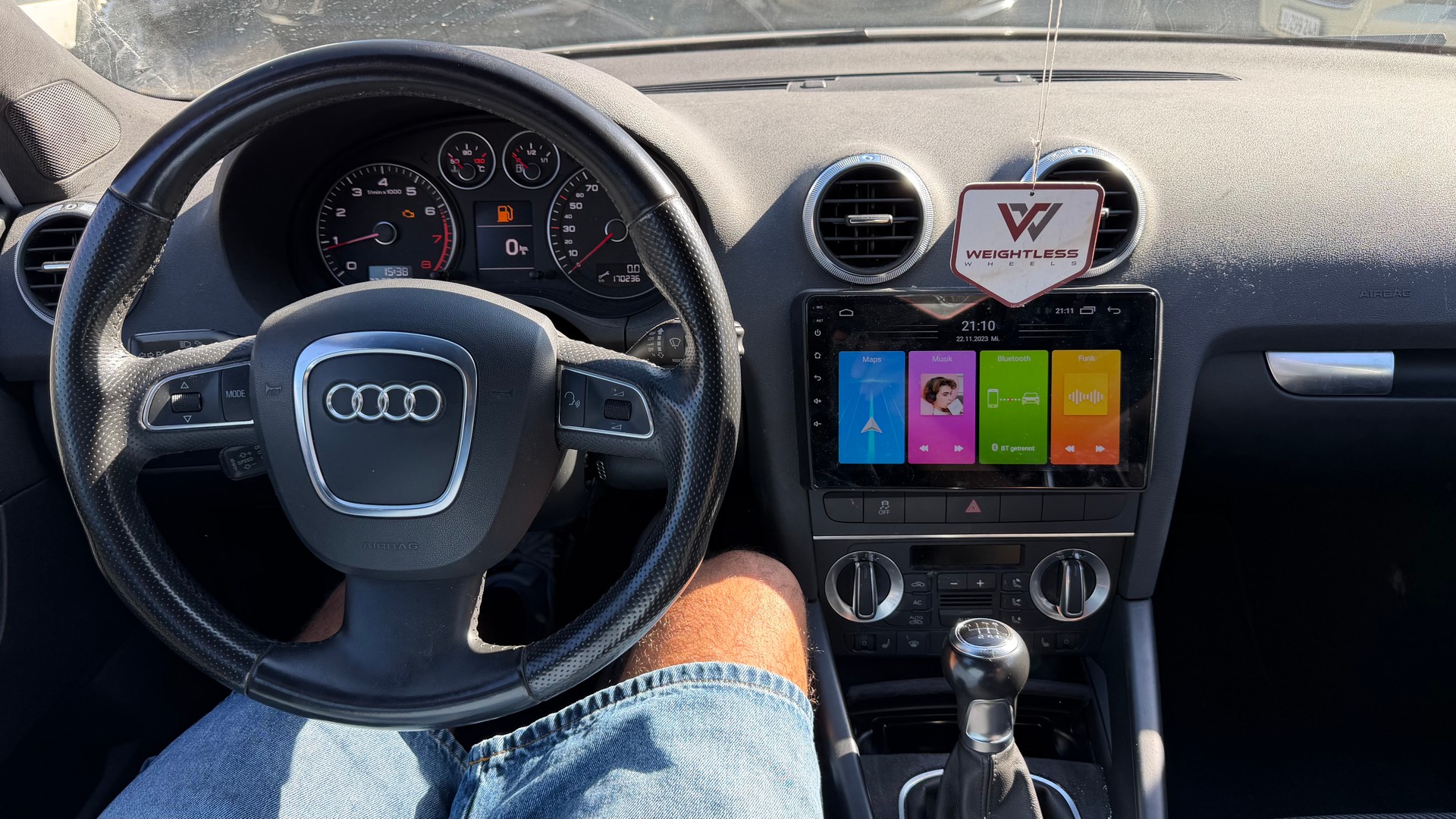 AUDI A3 Sportback 1.8 TFSI Ambiente quattro-image-6