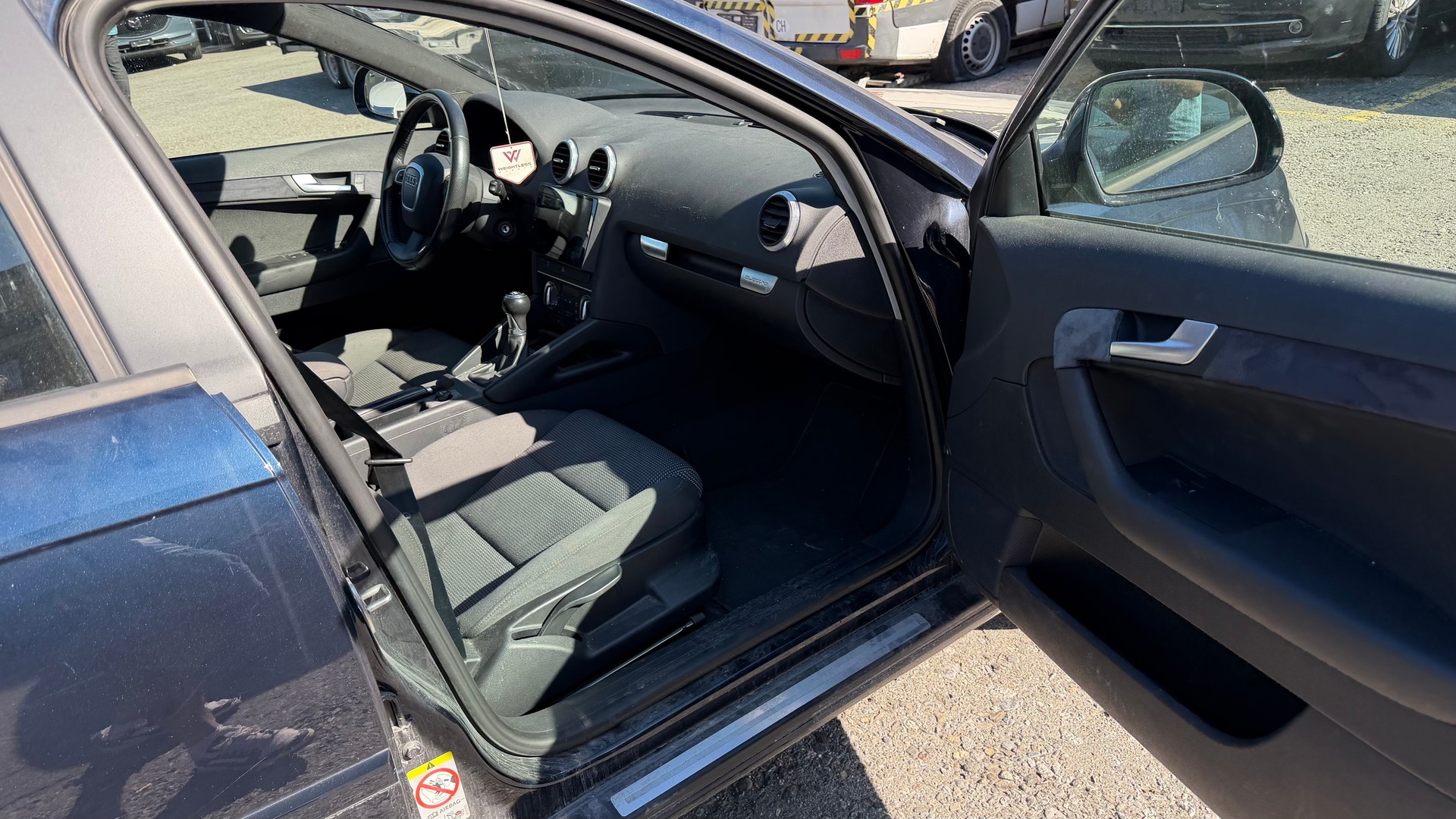 AUDI A3 Sportback 1.8 TFSI Ambiente quattro-image-4