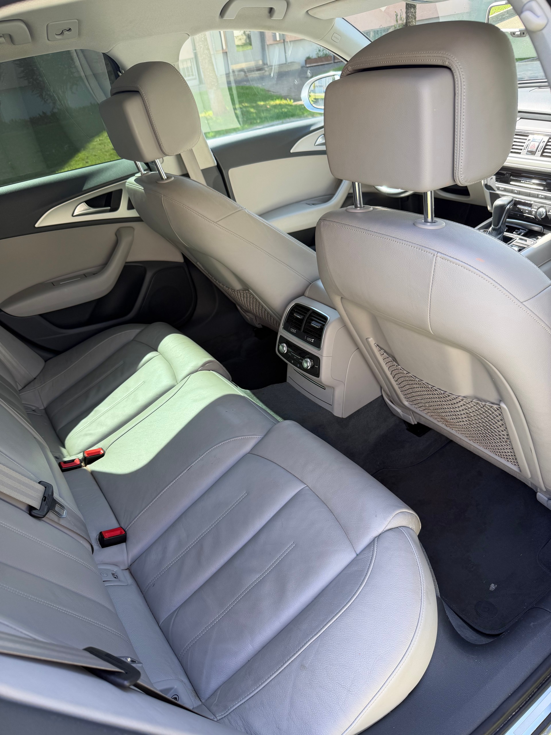 AUDI A6 Avant 3.0 TDI-image-3