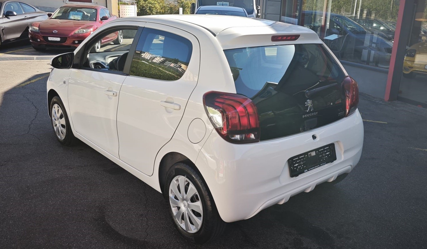 PEUGEOT 108 1.0 VTi Allure ETG-image-5