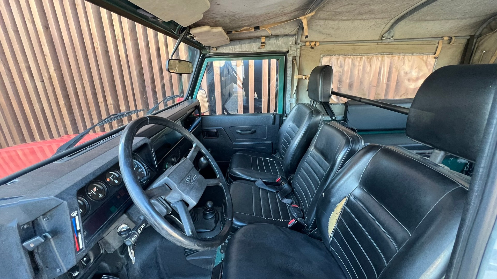 LAND ROVER LAND ROVER 90 2.3 STATION WAGON l 75 PS-image-25