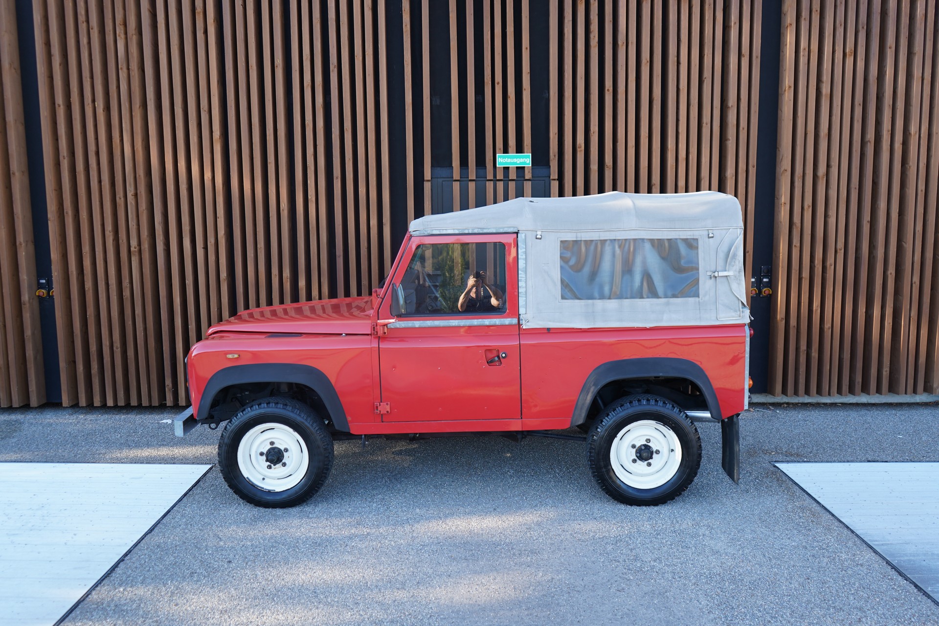 LAND ROVER LAND ROVER 90 2.3 STATION WAGON l 75 PS-image-3