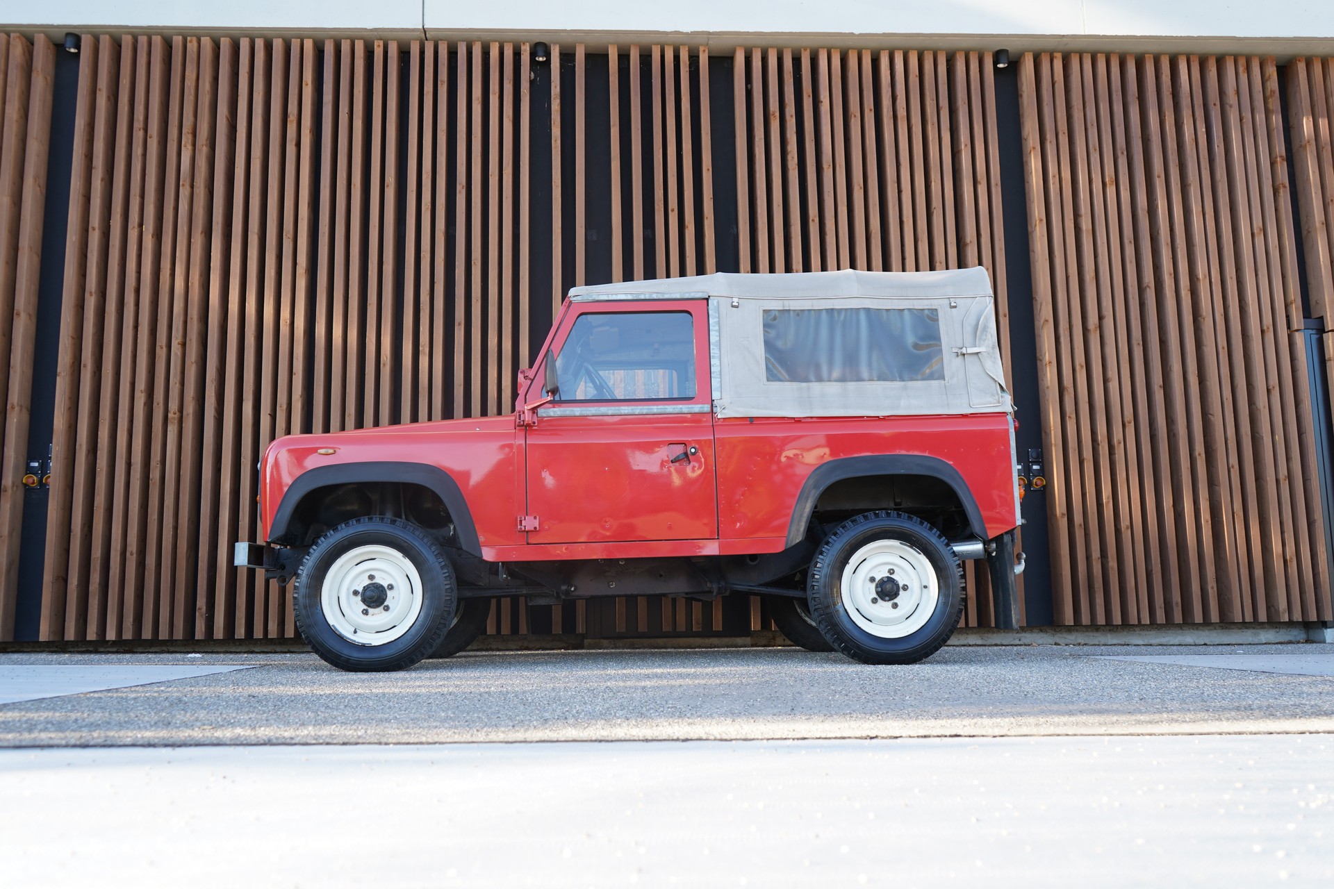 LAND ROVER LAND ROVER 90 2.3 STATION WAGON l 75 PS-image-1