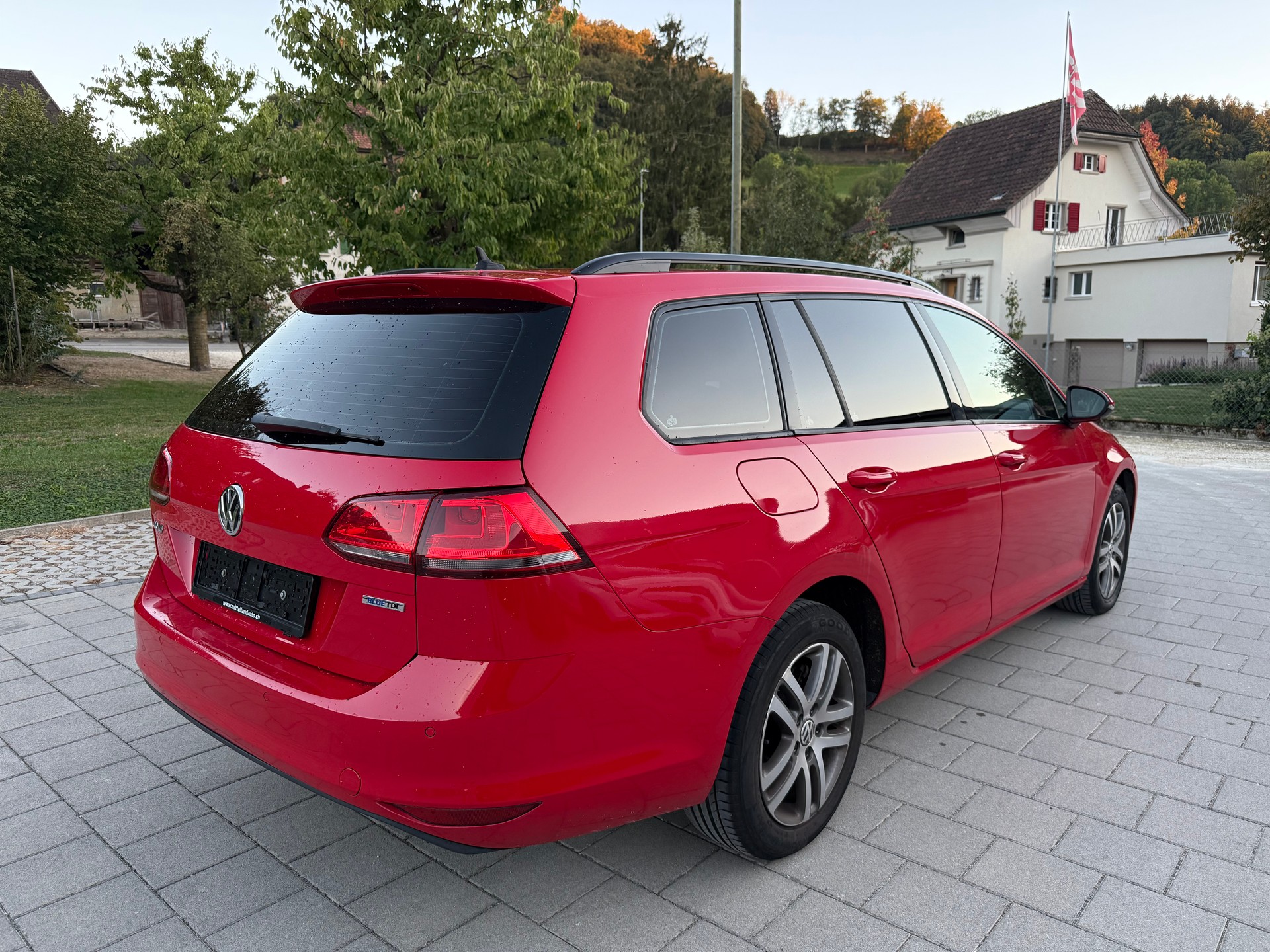 VW Golf Variant 1.6 TDI Comfortline DSG-image-5