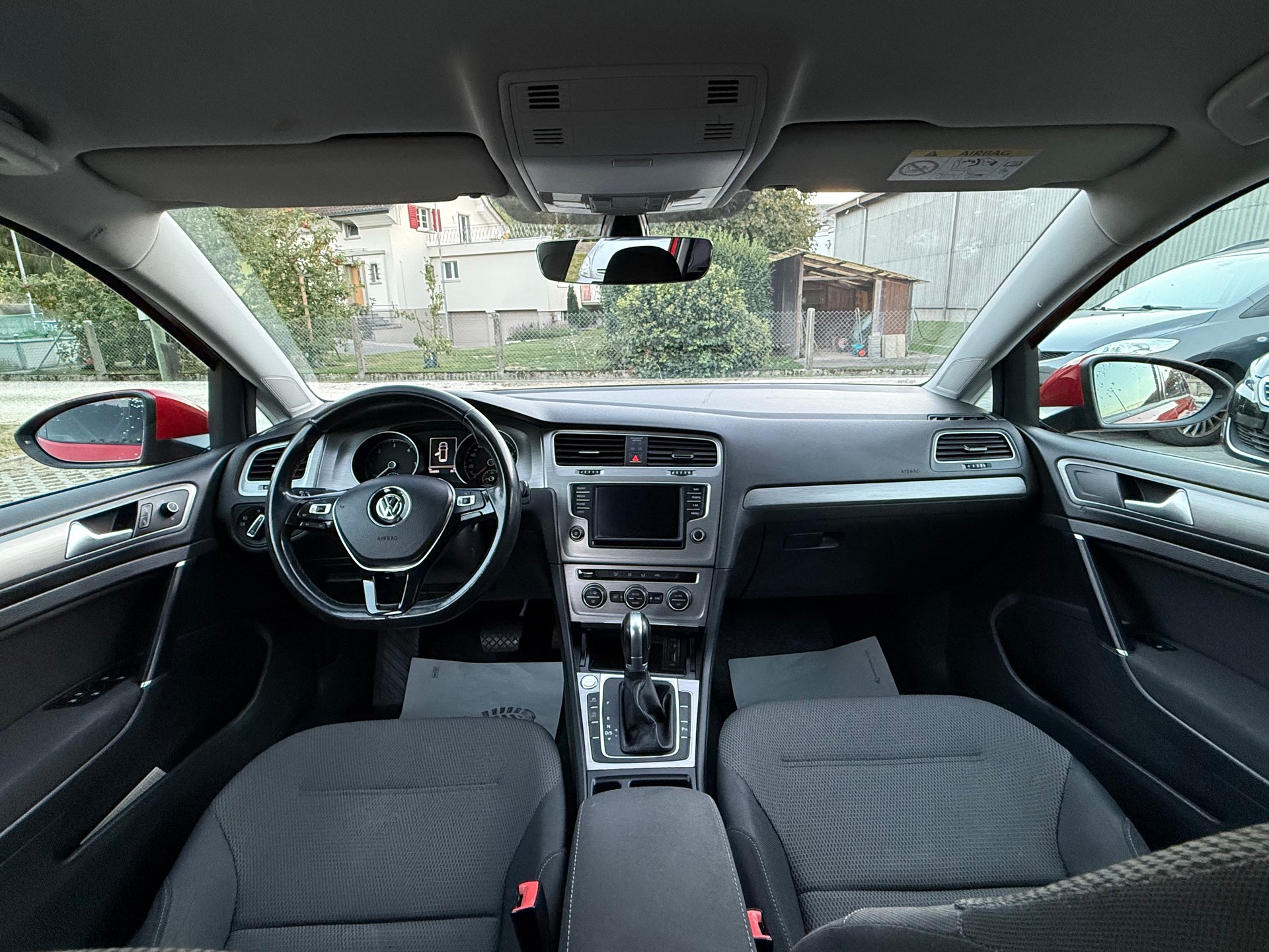 VW Golf Variant 1.6 TDI Comfortline DSG-image-11
