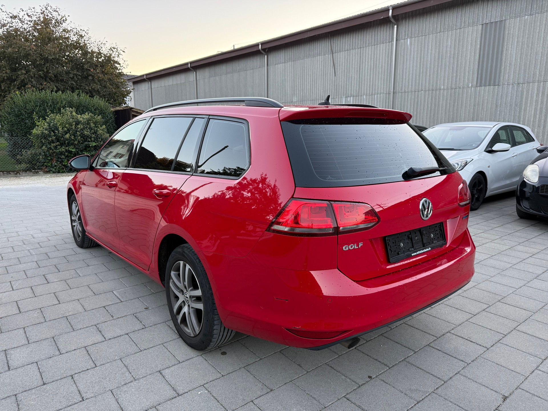 VW Golf Variant 1.6 TDI Comfortline DSG-image-7