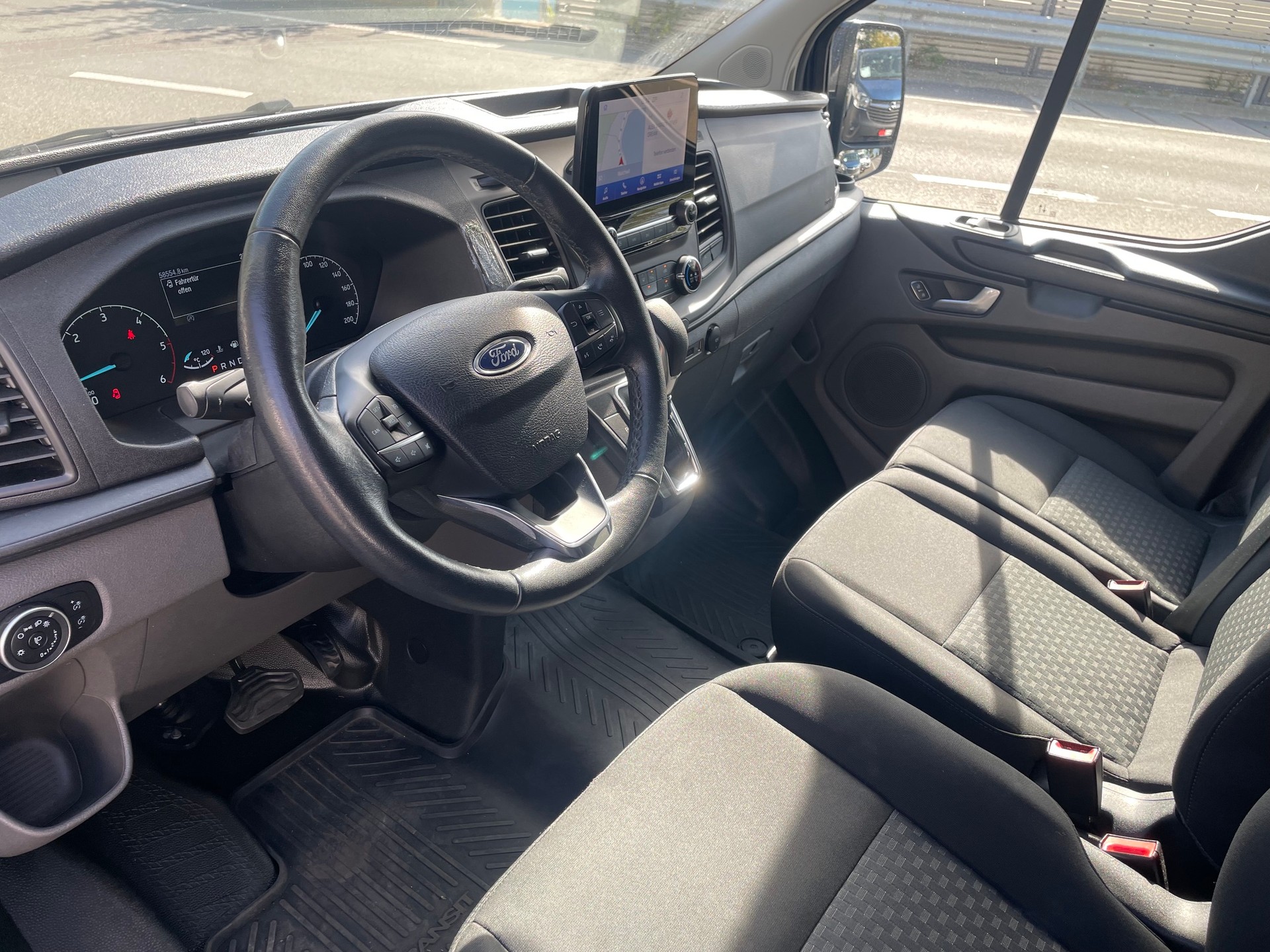 FORD Transit Custom 320 L1H1 Trend A-image-3