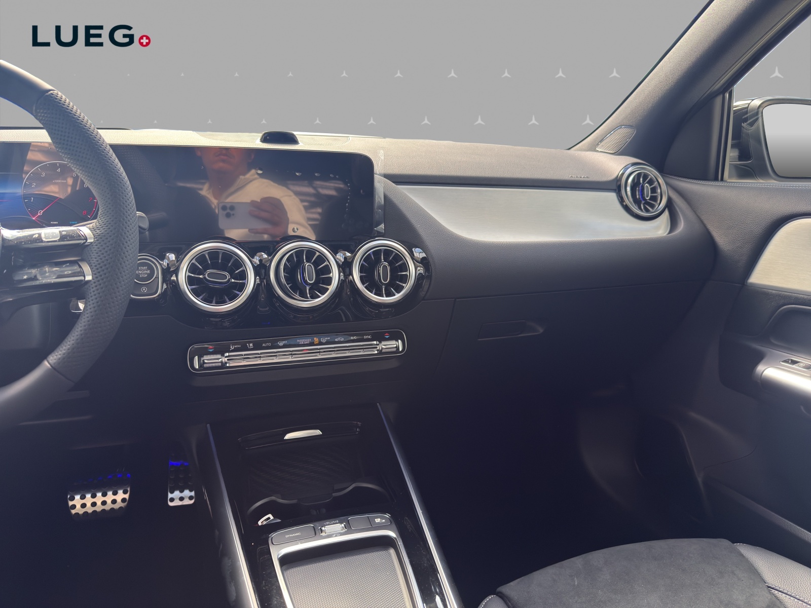 MERCEDES-BENZ GLA 250 4Matic 8G-DCT Swiss Star-image-11