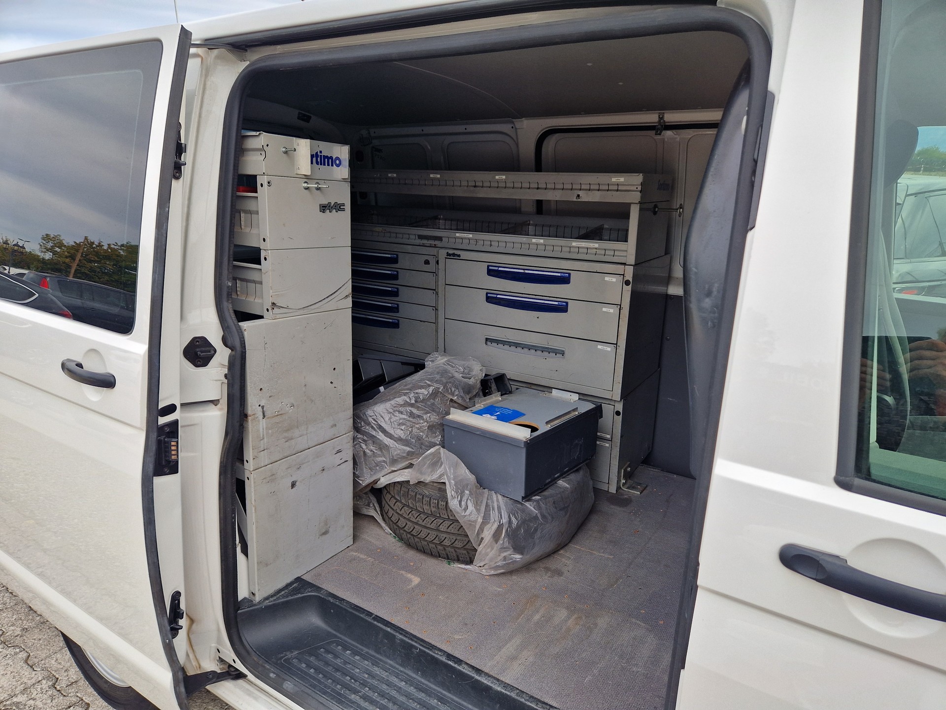 VW T6.1 2.0 TDI-image-7