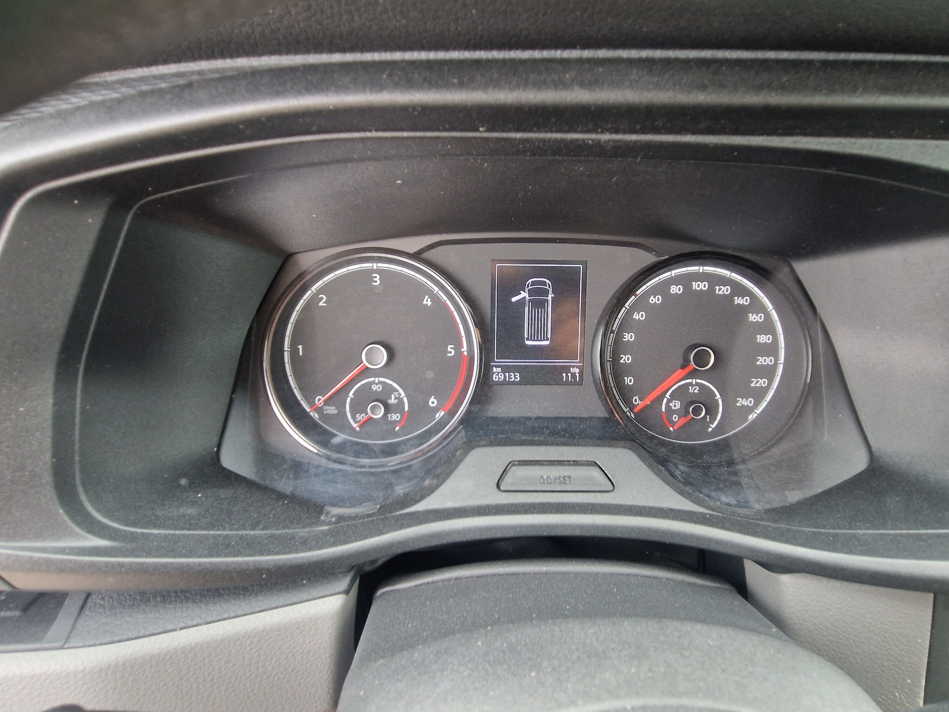 VW T6.1 2.0 TDI-image-10