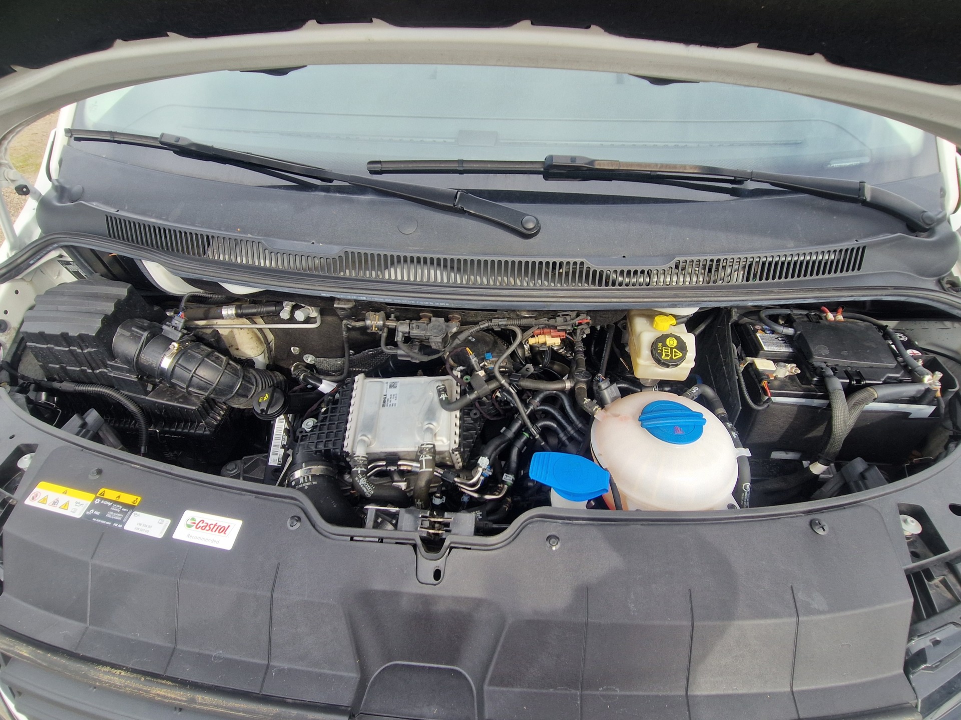 VW T6.1 2.0 TDI-image-13