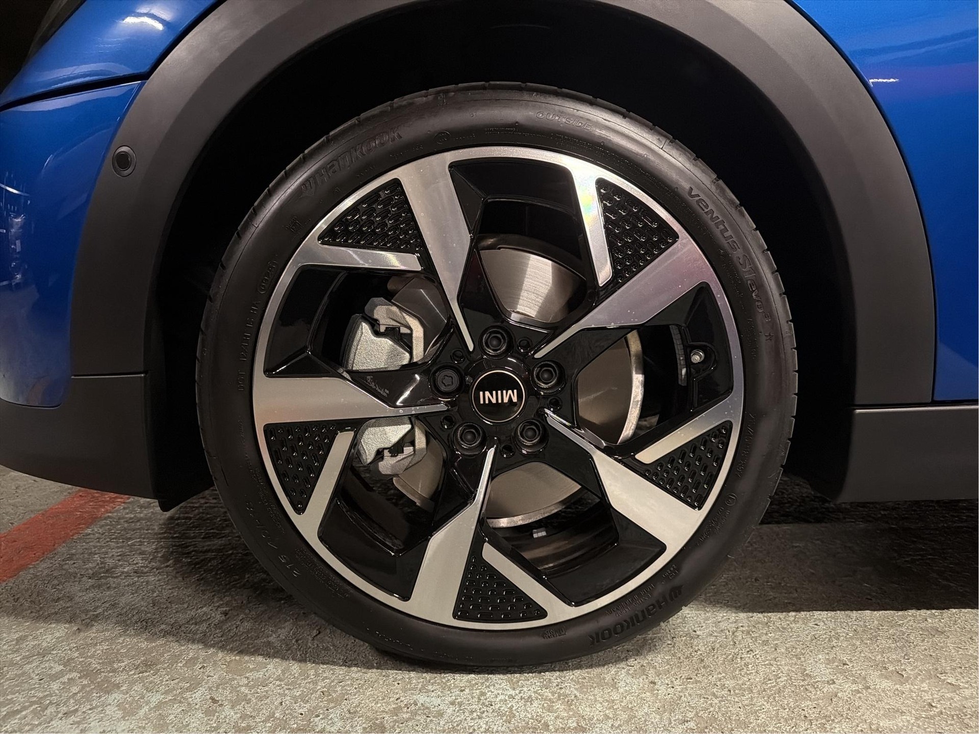MINI Cooper 5 door C-image-6