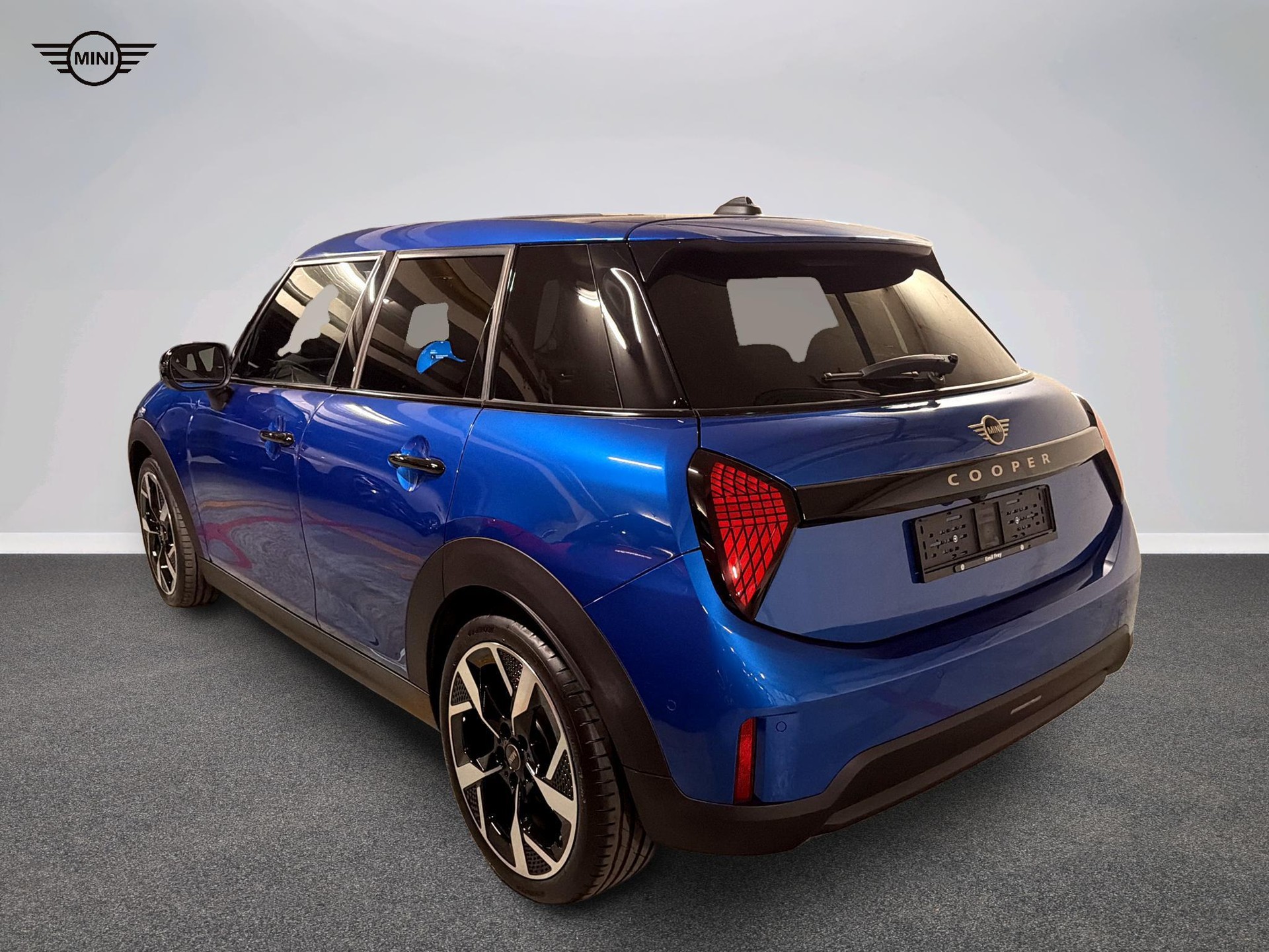 MINI Cooper 5 door C-image-4