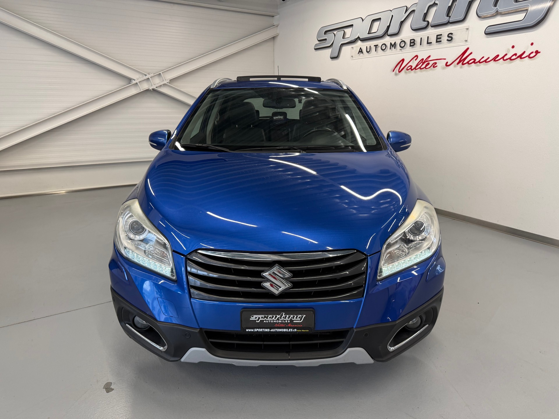 SUZUKI SX4 S-Cross 1.6 TD Sergio Cellano Top 4WD-showroom-element-3