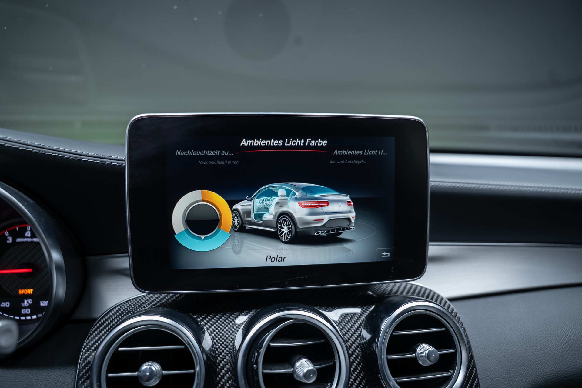 MERCEDES-BENZ GLC 63 S AMG 4m+ Coupé / CH-Fahrzeug / Glasdach / 360°Kamera-image-38