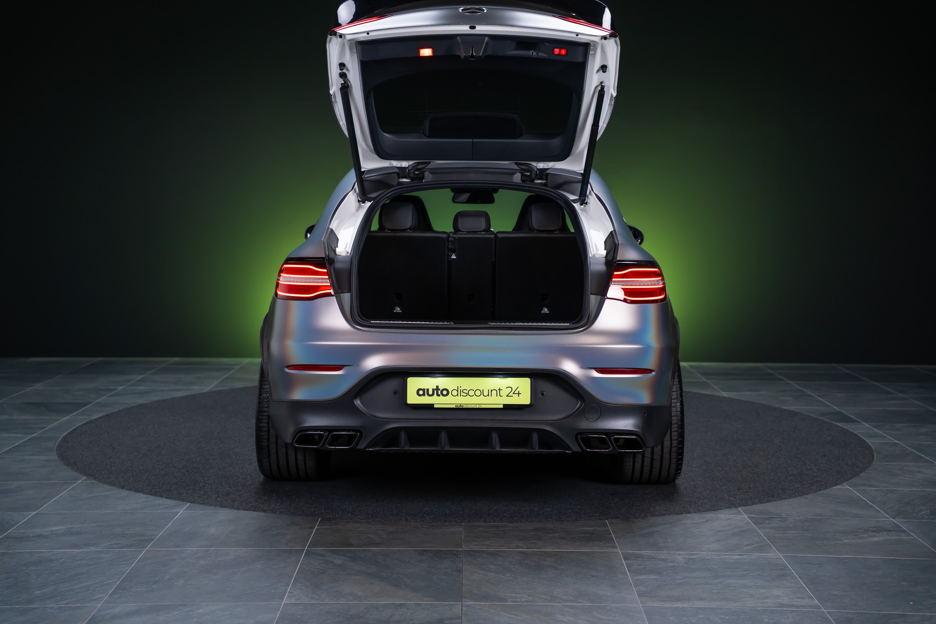 MERCEDES-BENZ GLC 63 S AMG 4m+ Coupé / CH-Fahrzeug / Glasdach / 360°Kamera-image-6