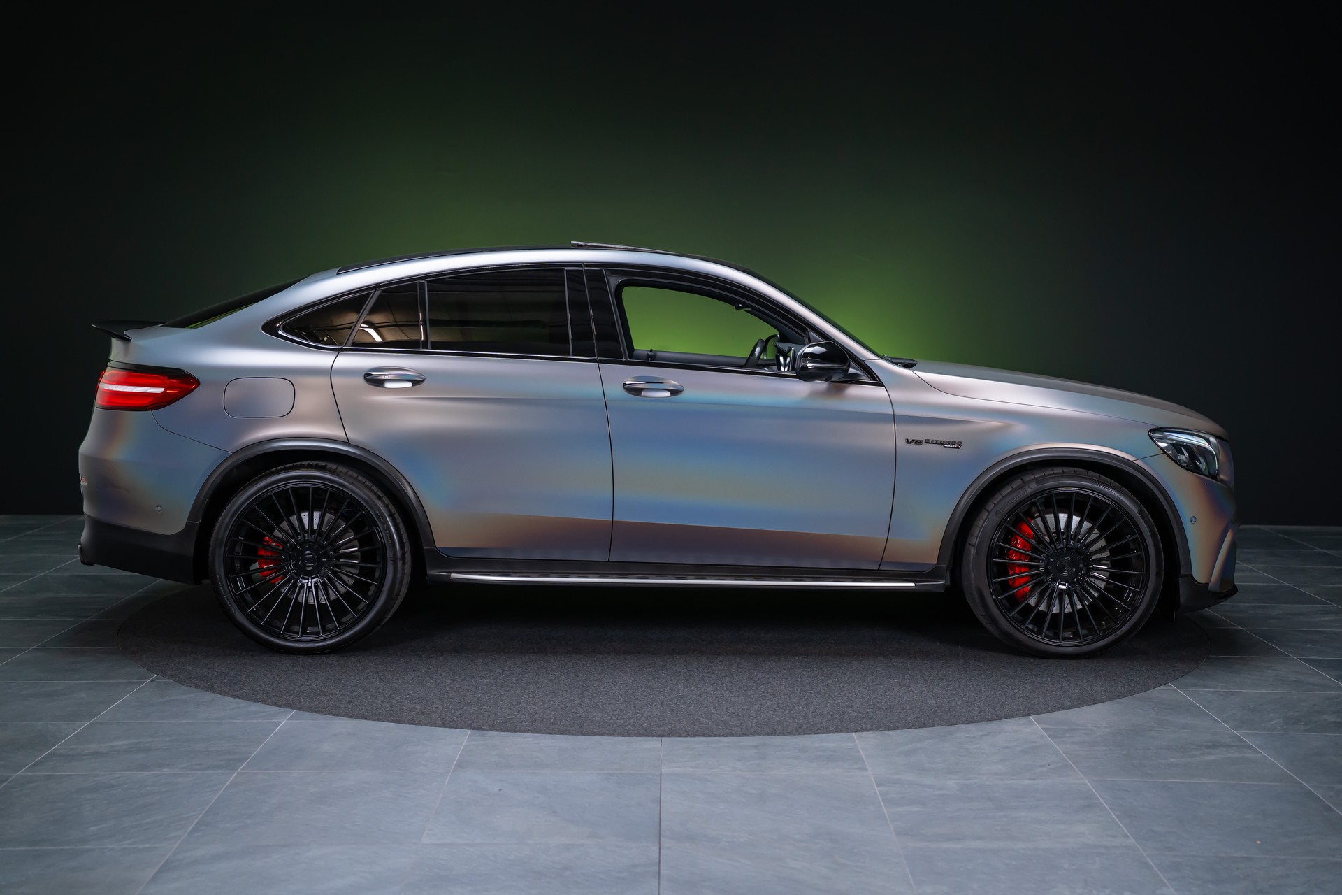 MERCEDES-BENZ GLC 63 S AMG 4m+ Coupé / CH-Fahrzeug / Glasdach / 360°Kamera-image-4