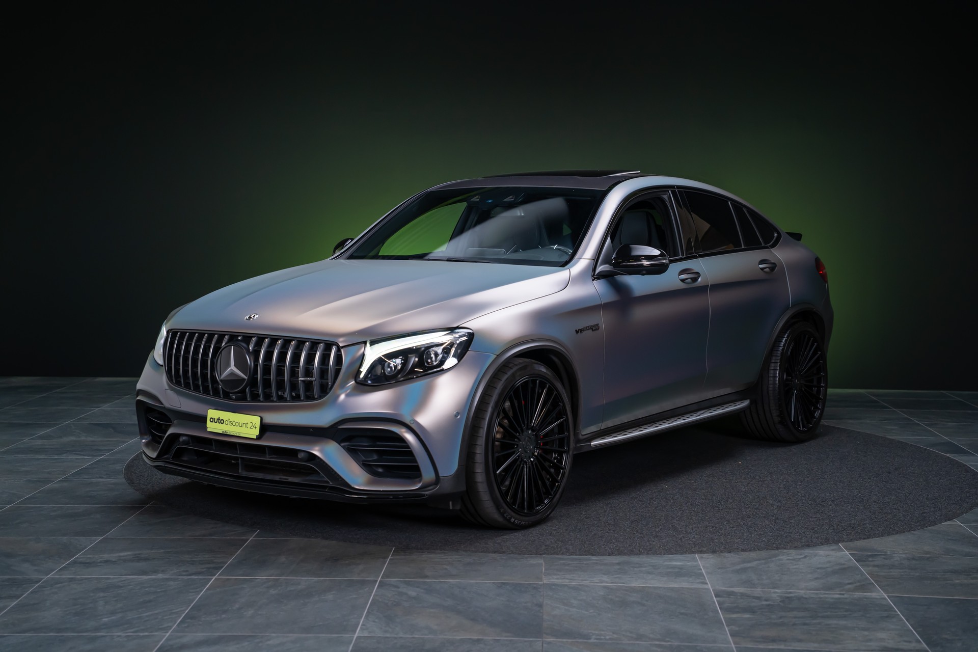 MERCEDES-BENZ GLC 63 S AMG 4m+ Coupé / CH-Fahrzeug / Glasdach / 360°Kamera-image-0
