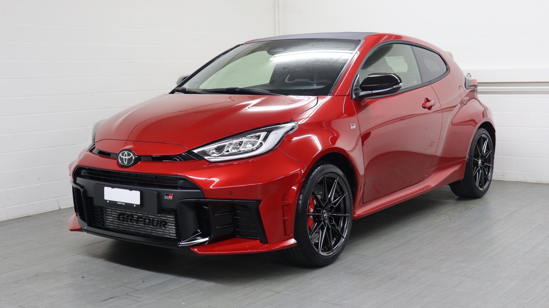 TOYOTA GR Yaris 1.6 Turbo Sport 4x4-image-1