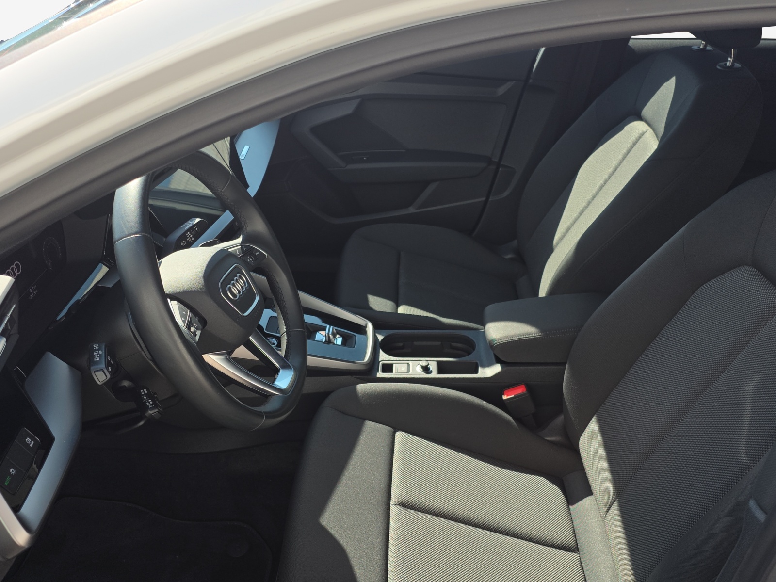 AUDI A3 Sportback 35 TFSI S-tronic-image-7