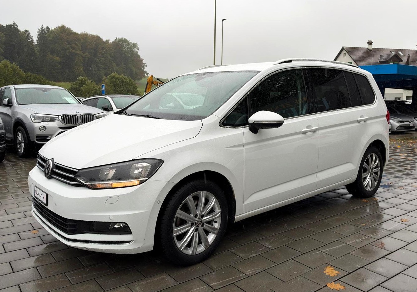 VW Touran 2.0 TDI BlueMotion Technology Highline DSG-image-0