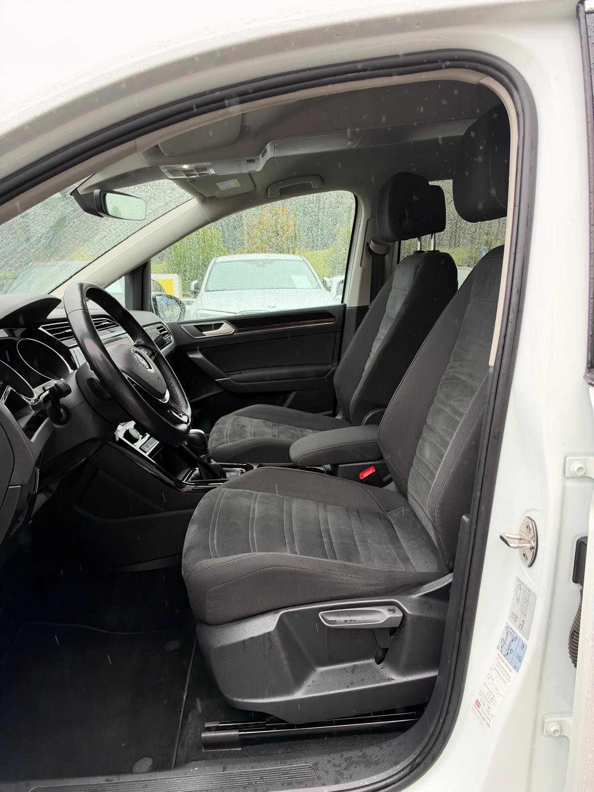 VW Touran 2.0 TDI BlueMotion Technology Highline DSG-image-13