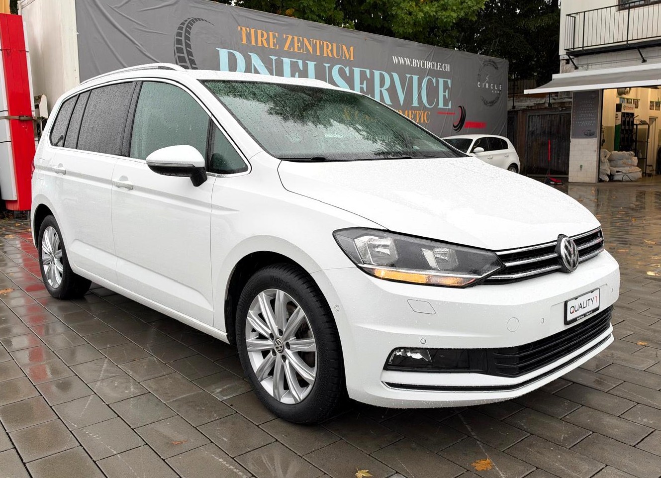 VW Touran 2.0 TDI BlueMotion Technology Highline DSG-image-6