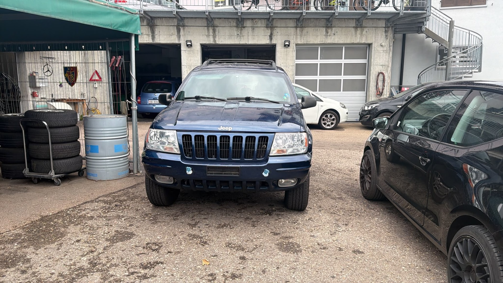 JEEP Grand Cherokee 4.7 Limited Automatic-image-2