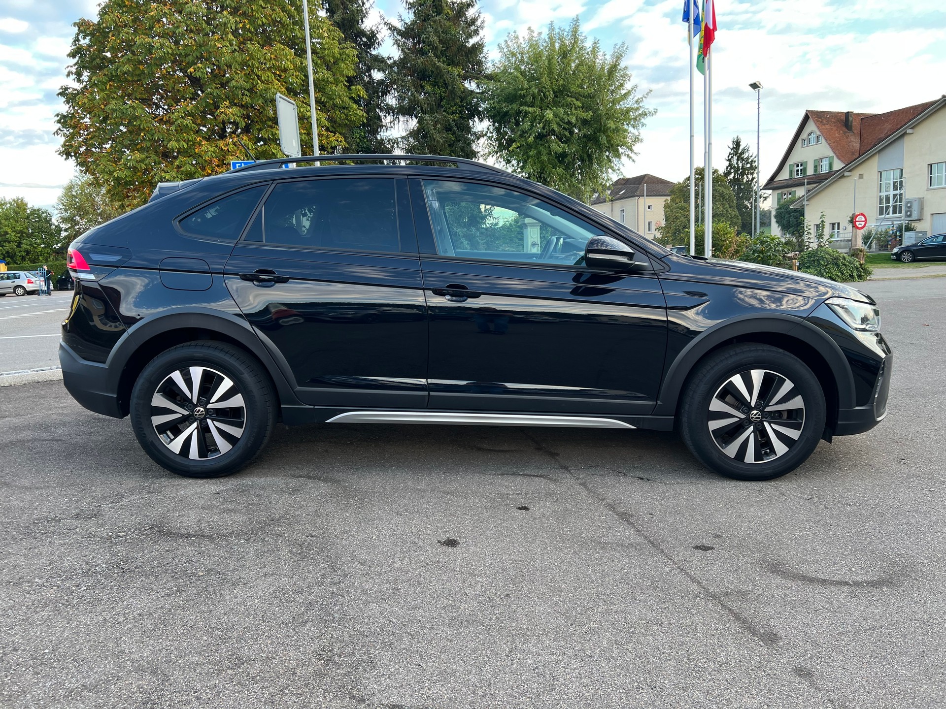 VW Taigo 1.0 TSI Life DSG-image-8