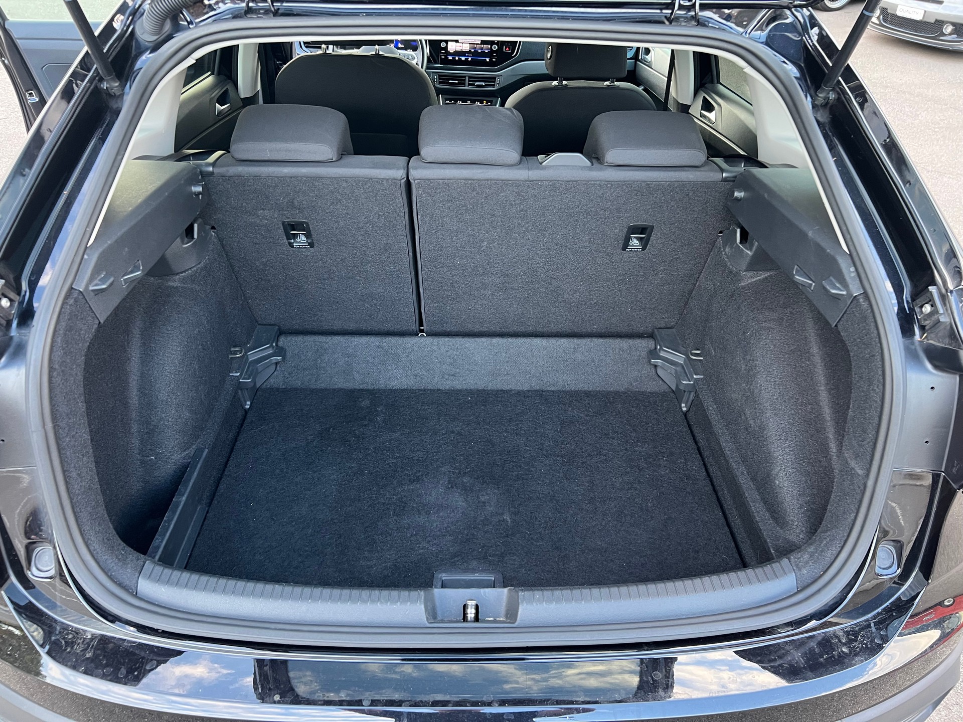 VW Taigo 1.0 TSI Life DSG-image-24