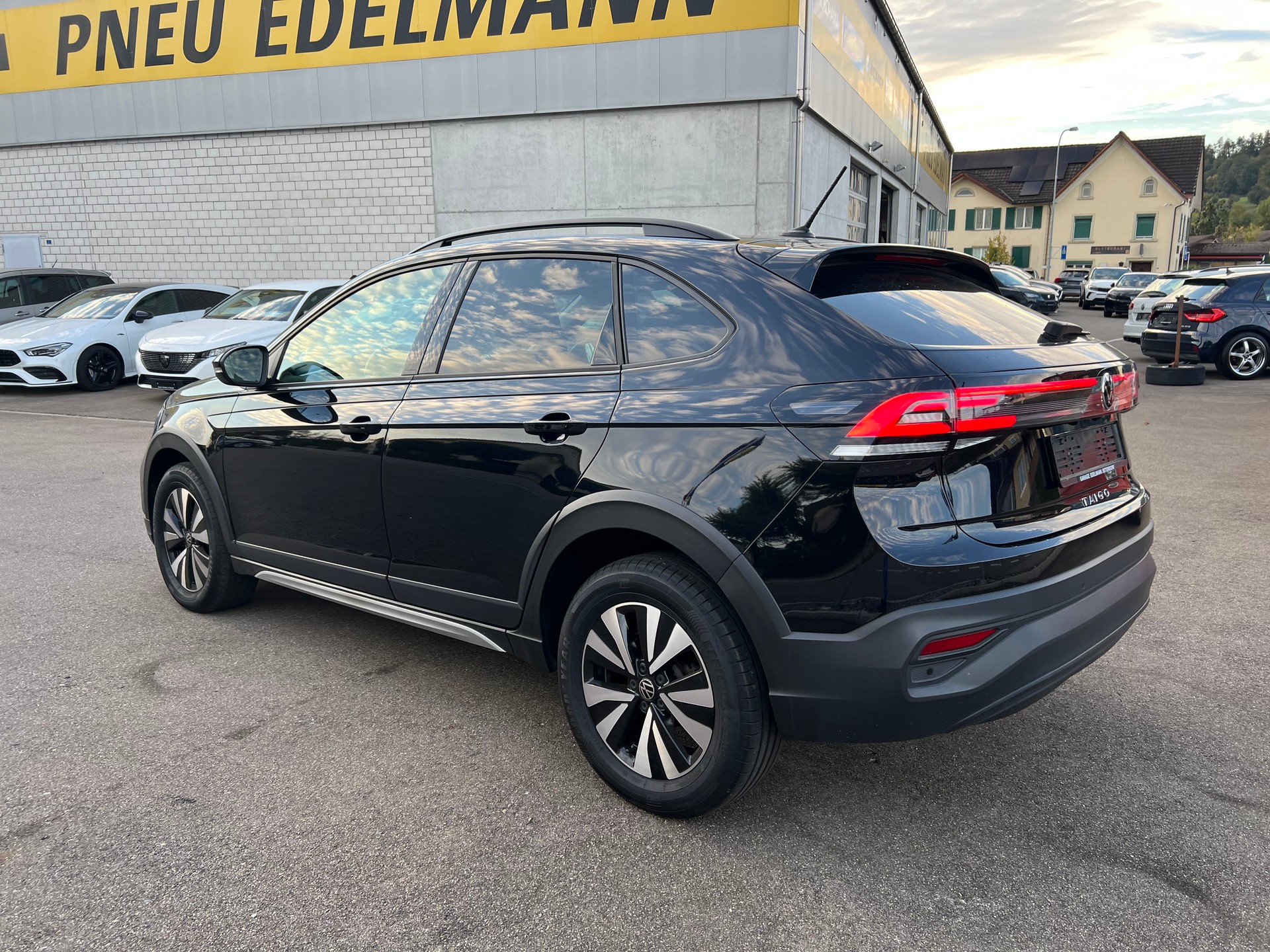VW Taigo 1.0 TSI Life DSG-image-12
