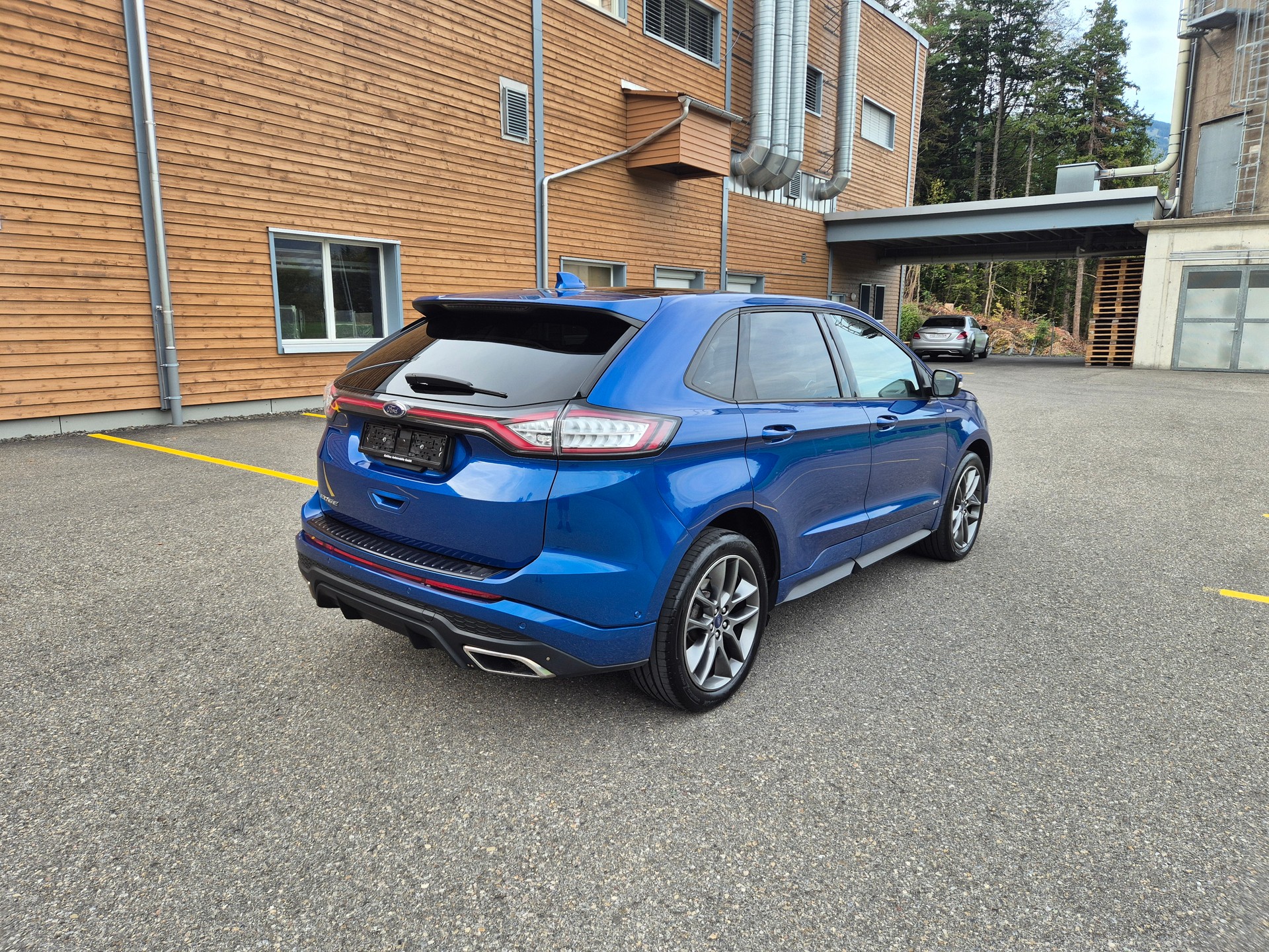 FORD Edge 2.0 TDCi ST-Line 4WD PowerShift-image-3