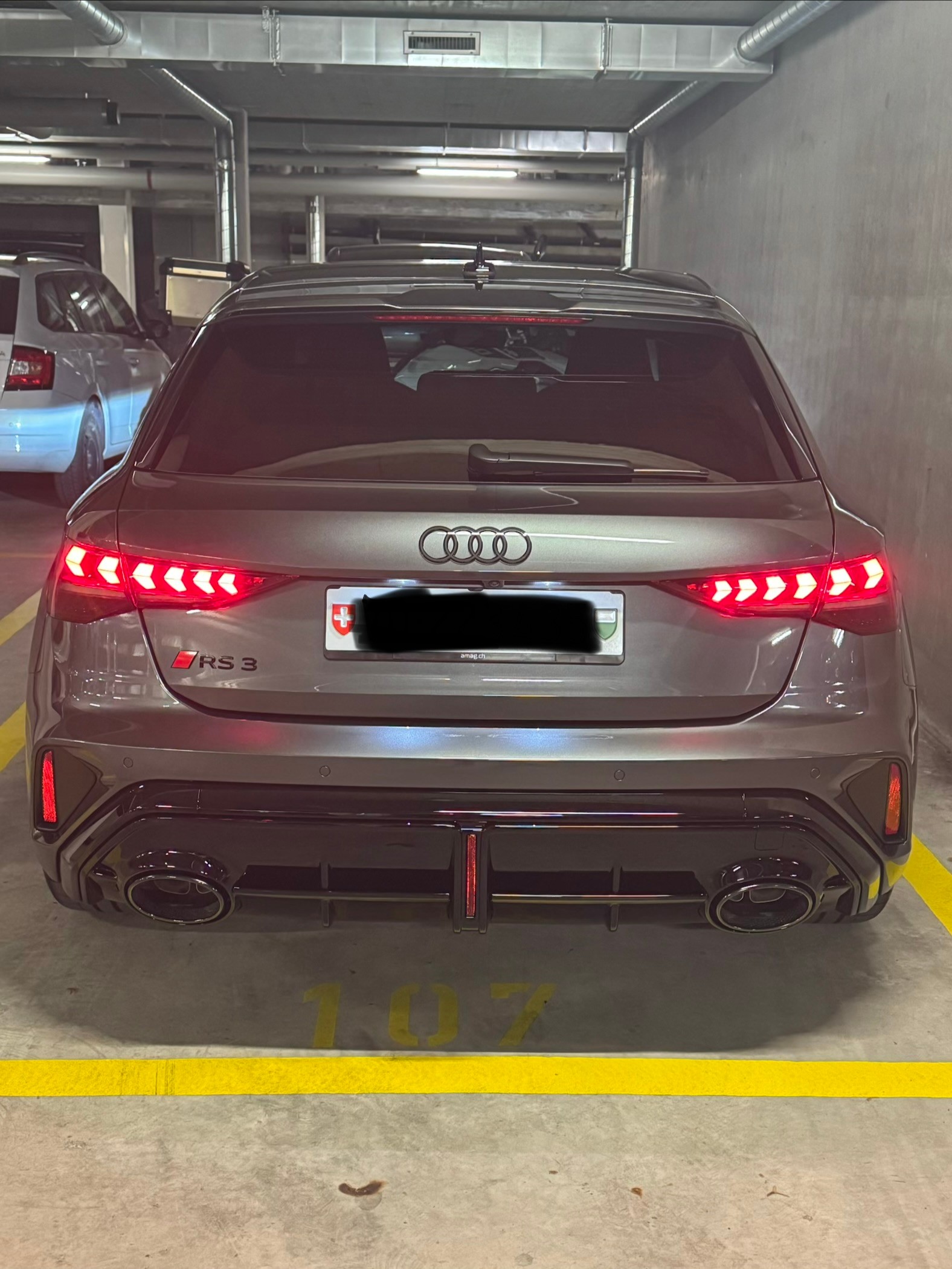 AUDI 2.5 TFSI quattro S-Tronic-image-2