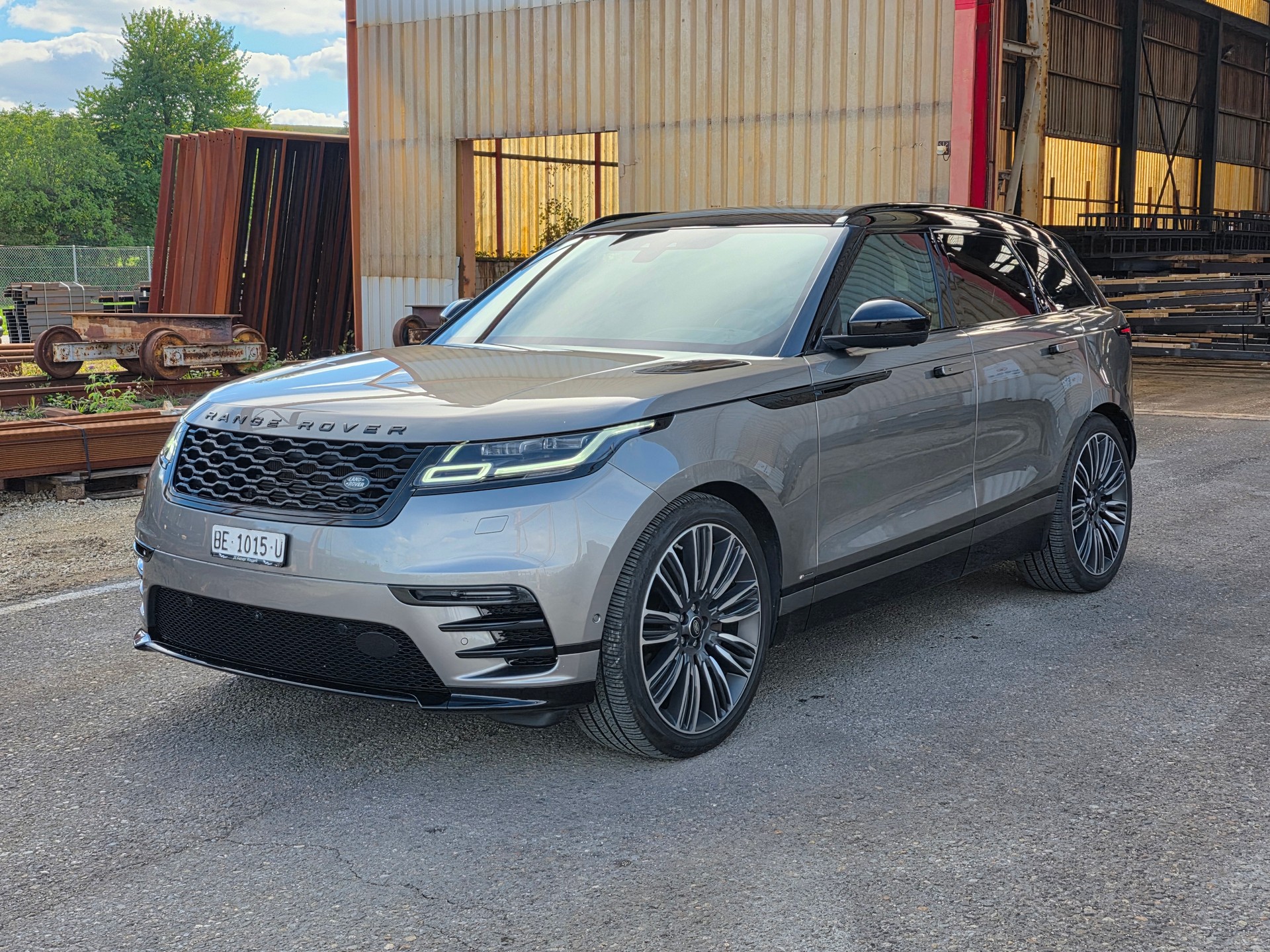 LAND ROVER Range Rover Velar R-Dynamic D 300 HSE Automatic-image-4