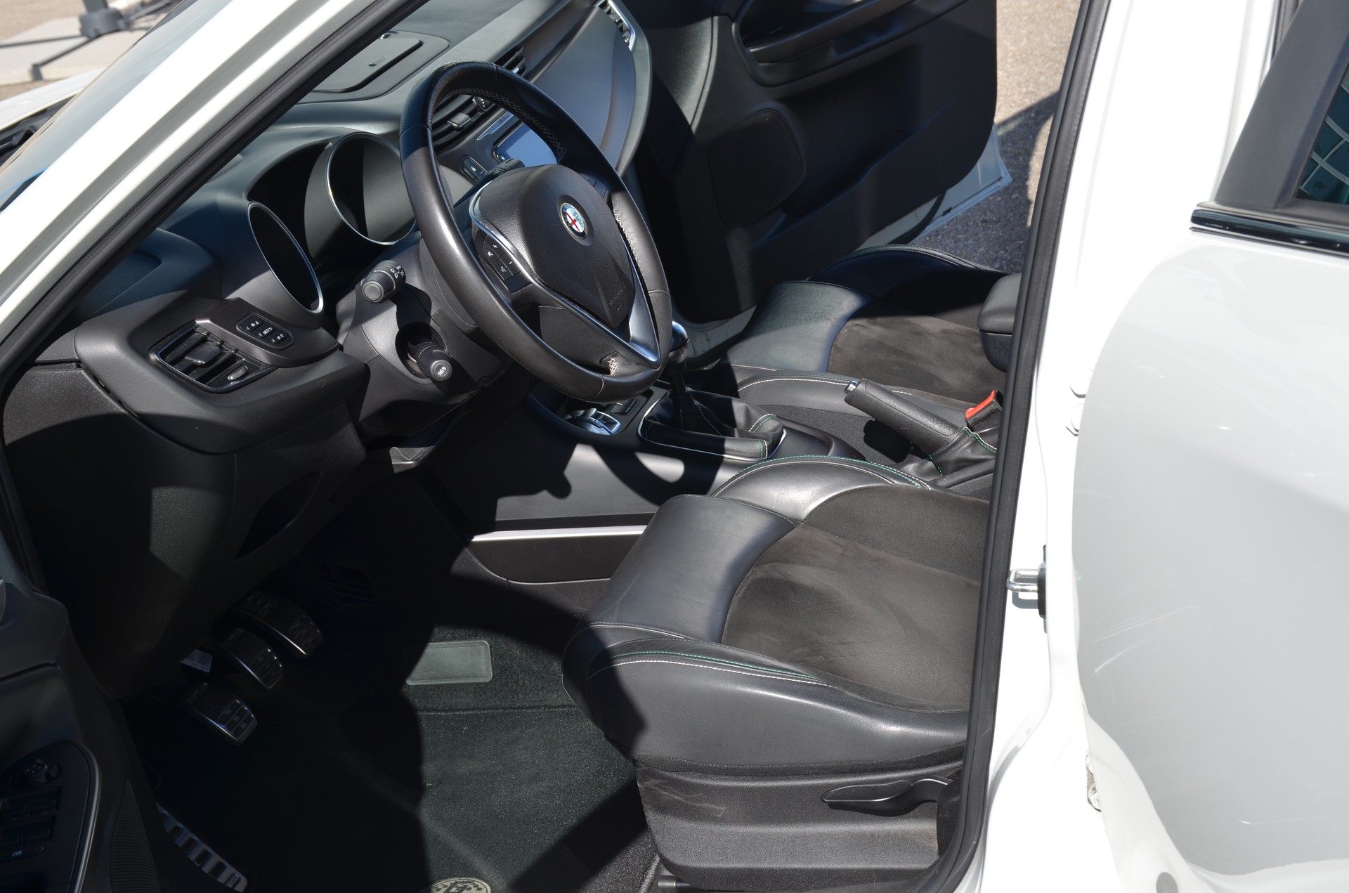 ALFA ROMEO Giulietta 1.4 T Distinctive-image-19