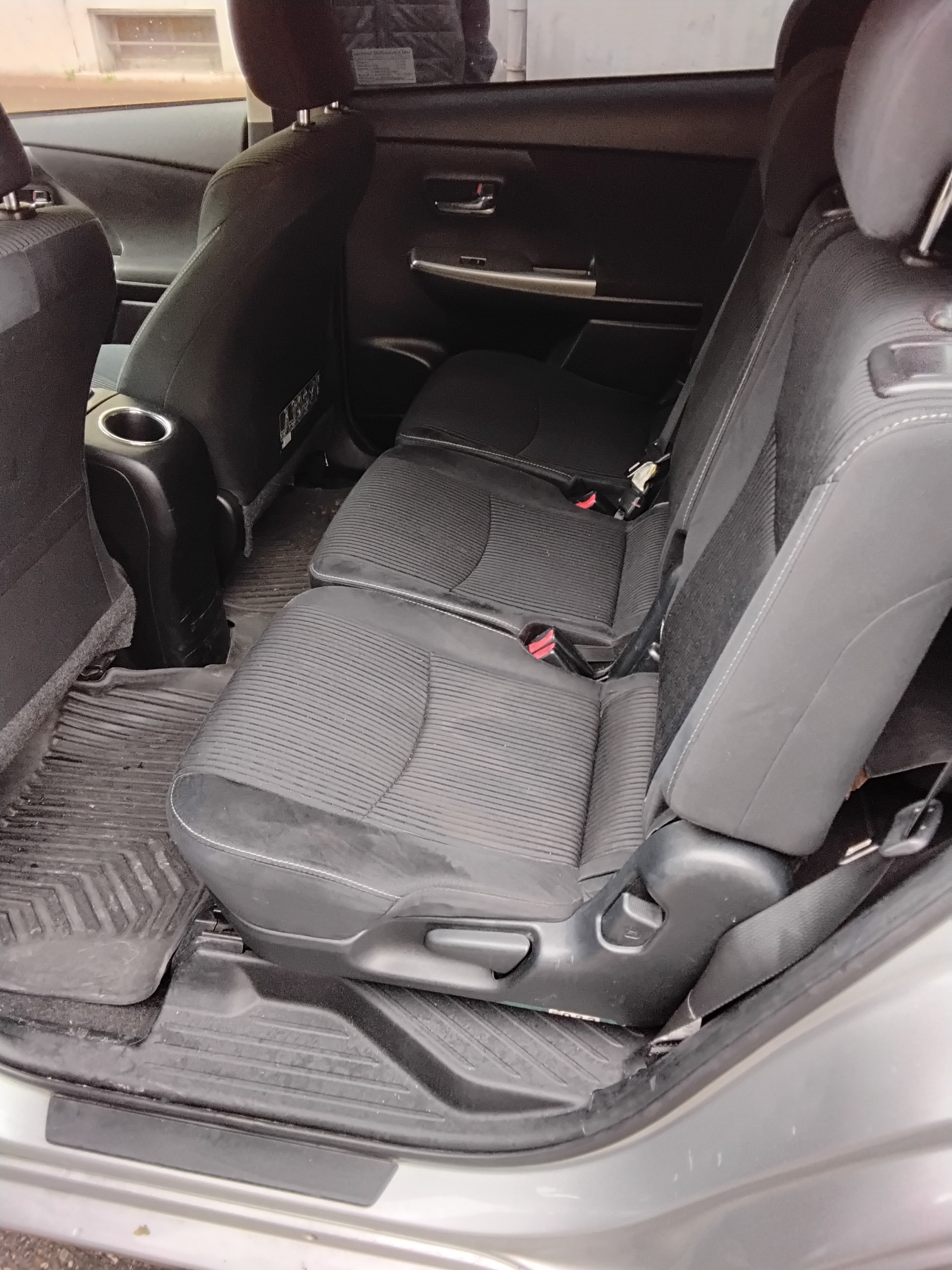 TOYOTA 1.8 VVTi HSD Comfort-image-4