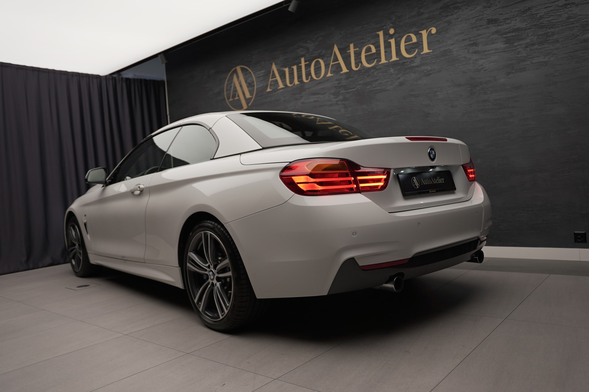 BMW 435i Cabriolet xDrive Steptronic-image-12