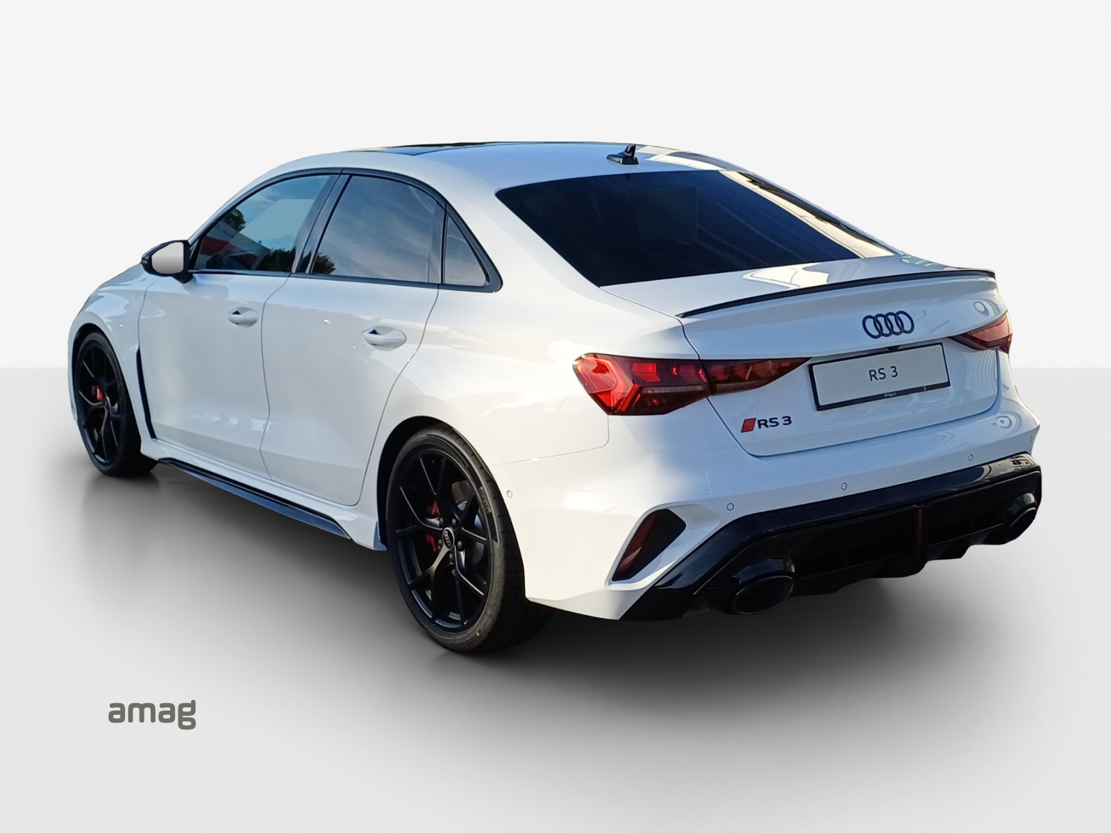 AUDI RS3 Limousine 2.5 TSI quattro S-tronic-image-2